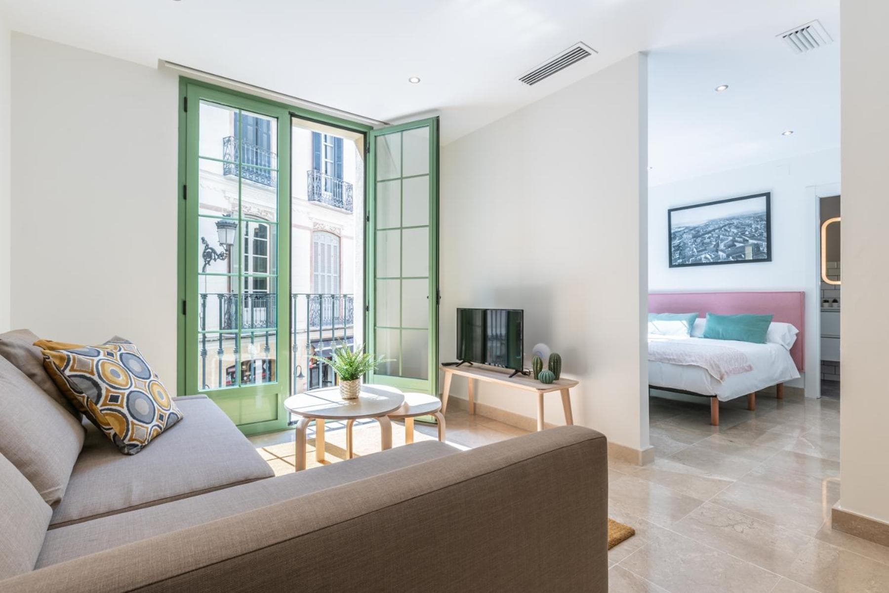 Miraflores Apartments — 24