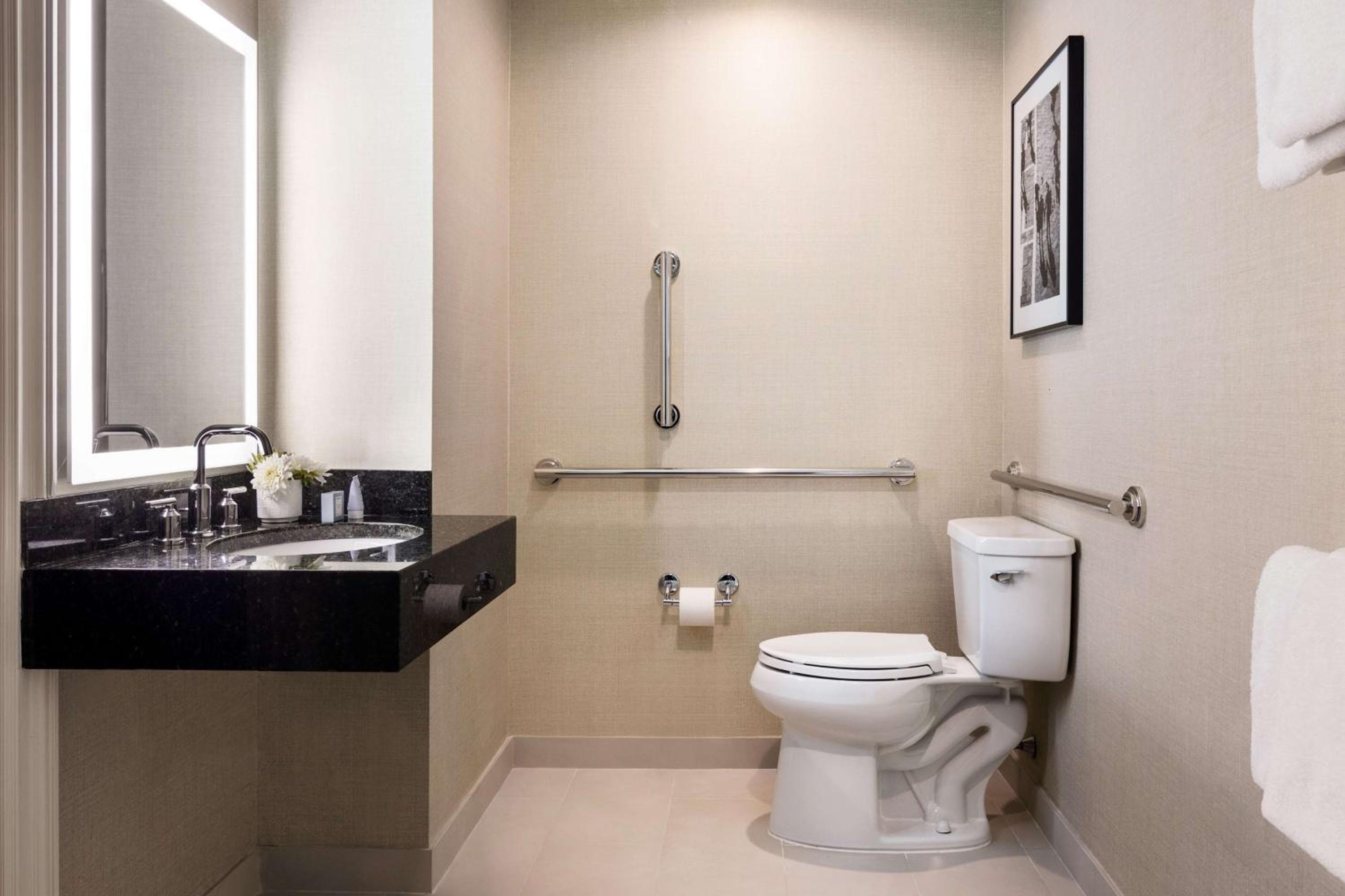 The Shelburne Sonesta New York — 20