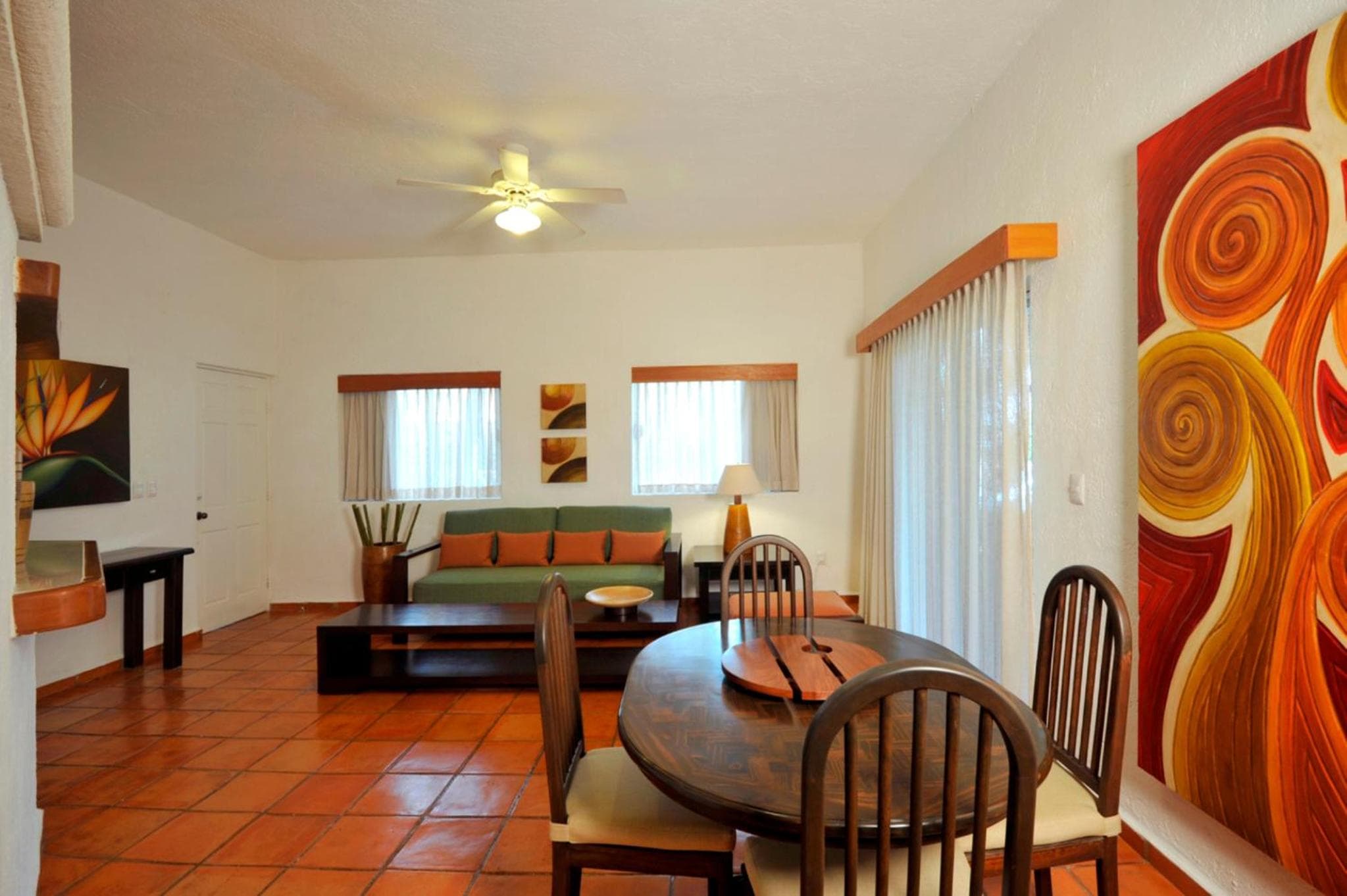 Las Palmas Condominio — 24