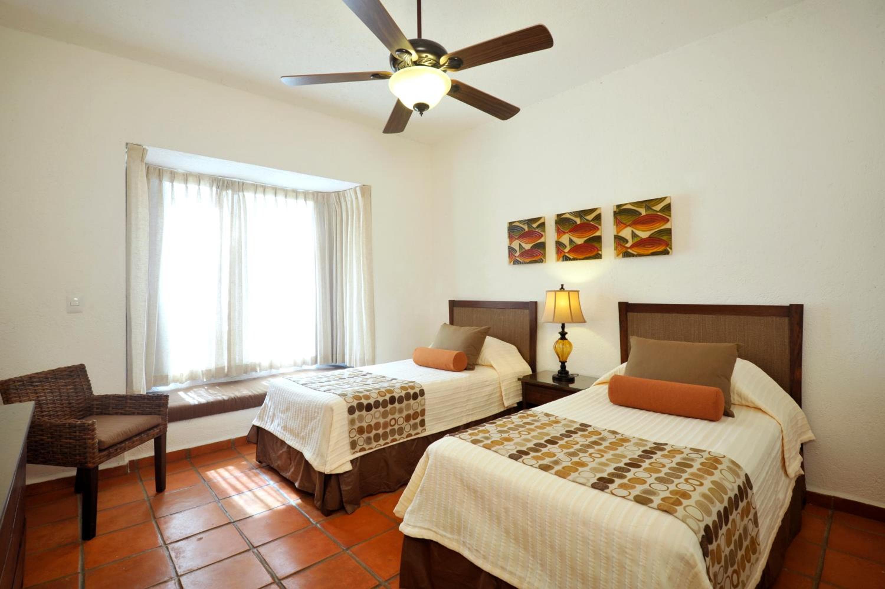 Las Palmas Condominio — 12