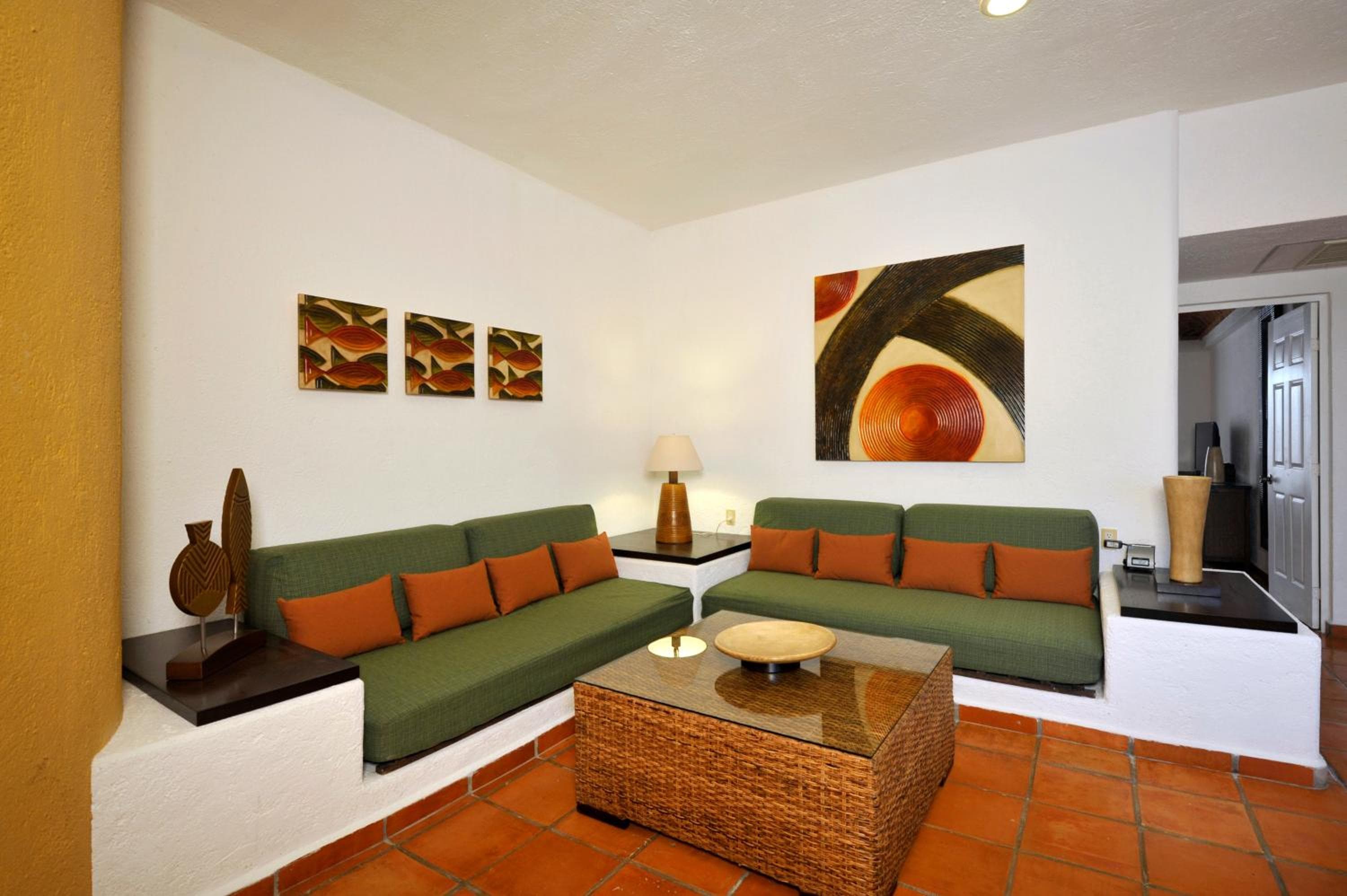 Las Palmas Condominio — 26