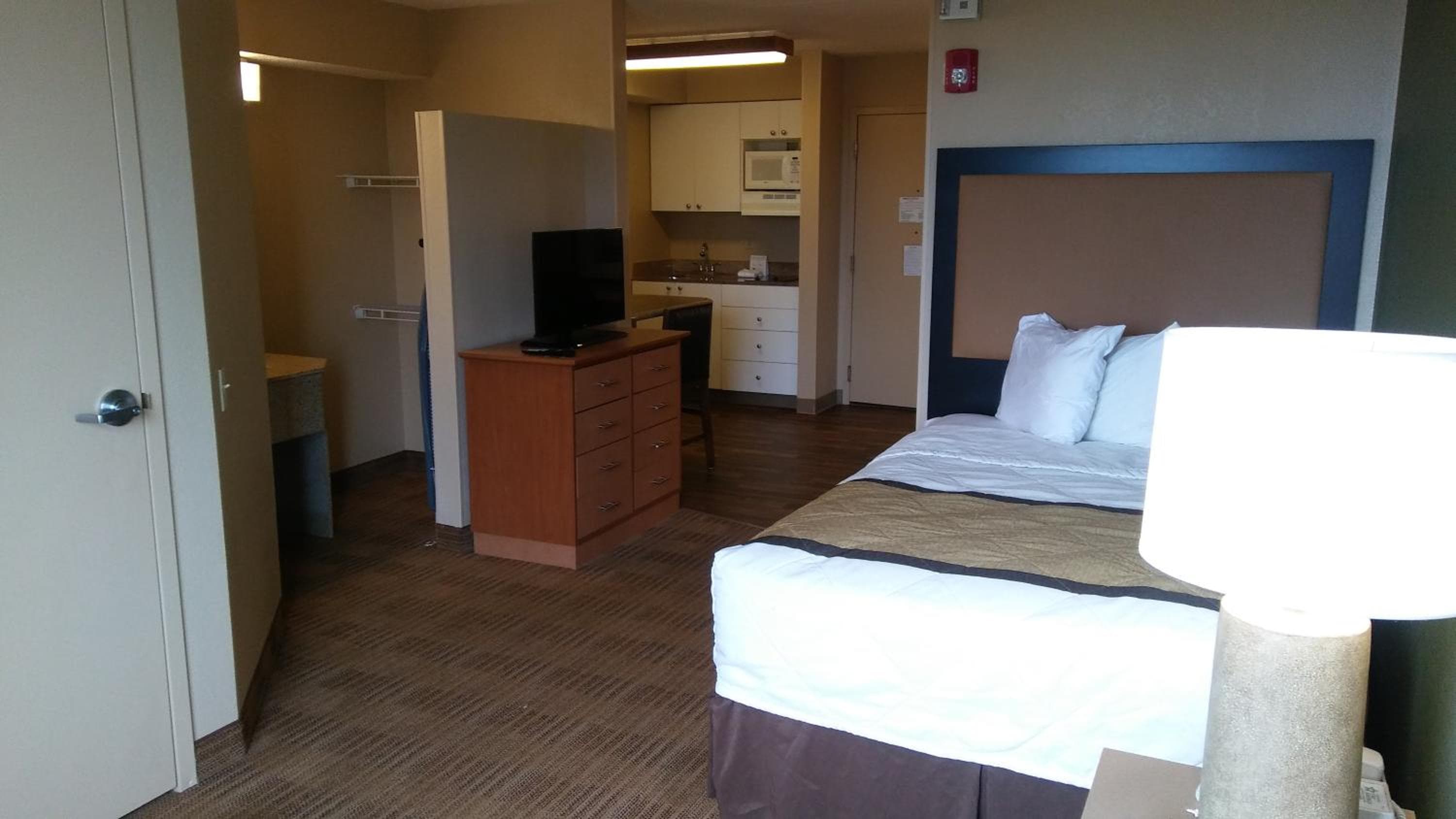 Extended Stay America Suites - Orlando - Southpark - Commodity Circle — 4