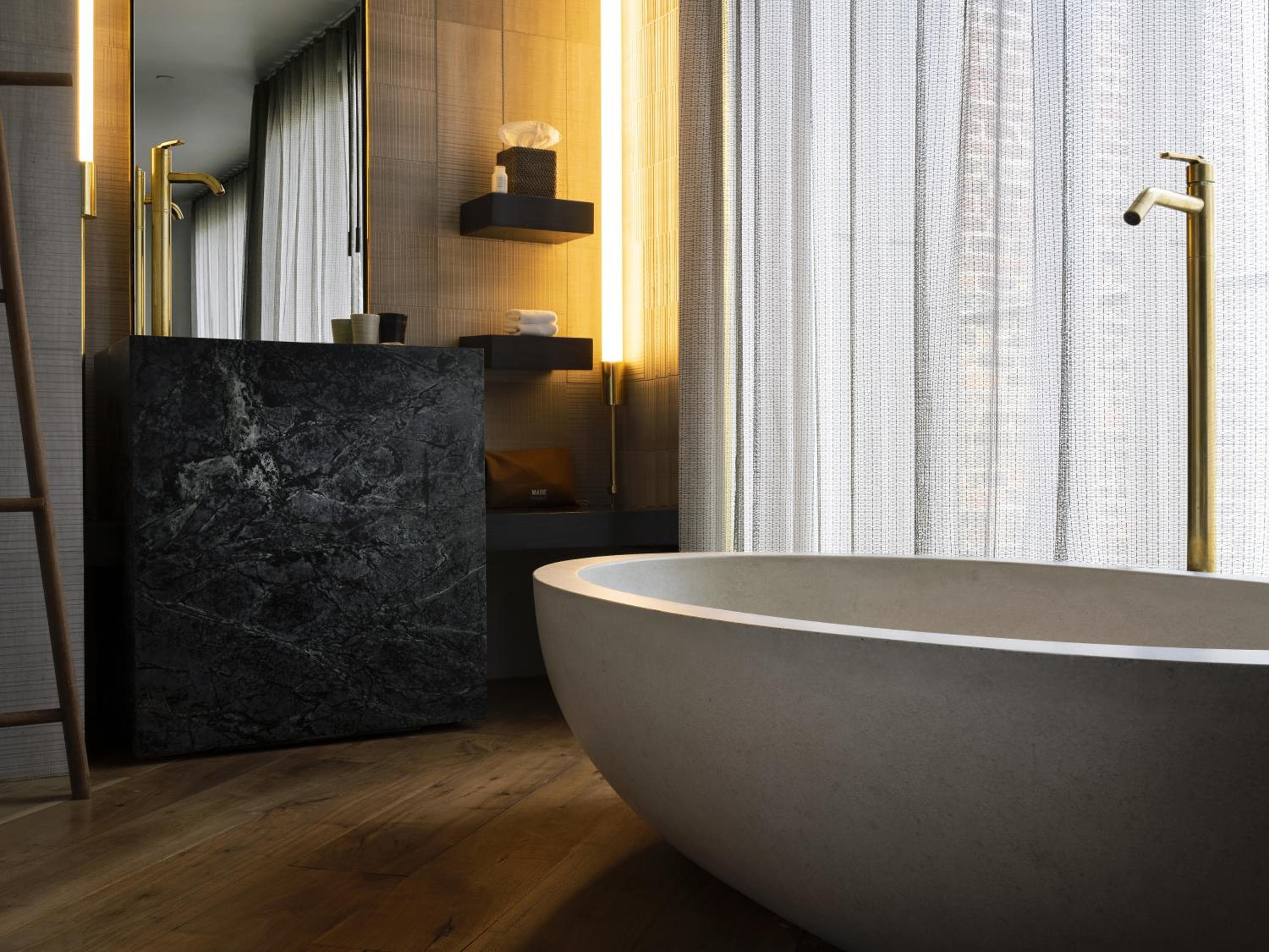 Hotel HECHO — 24
