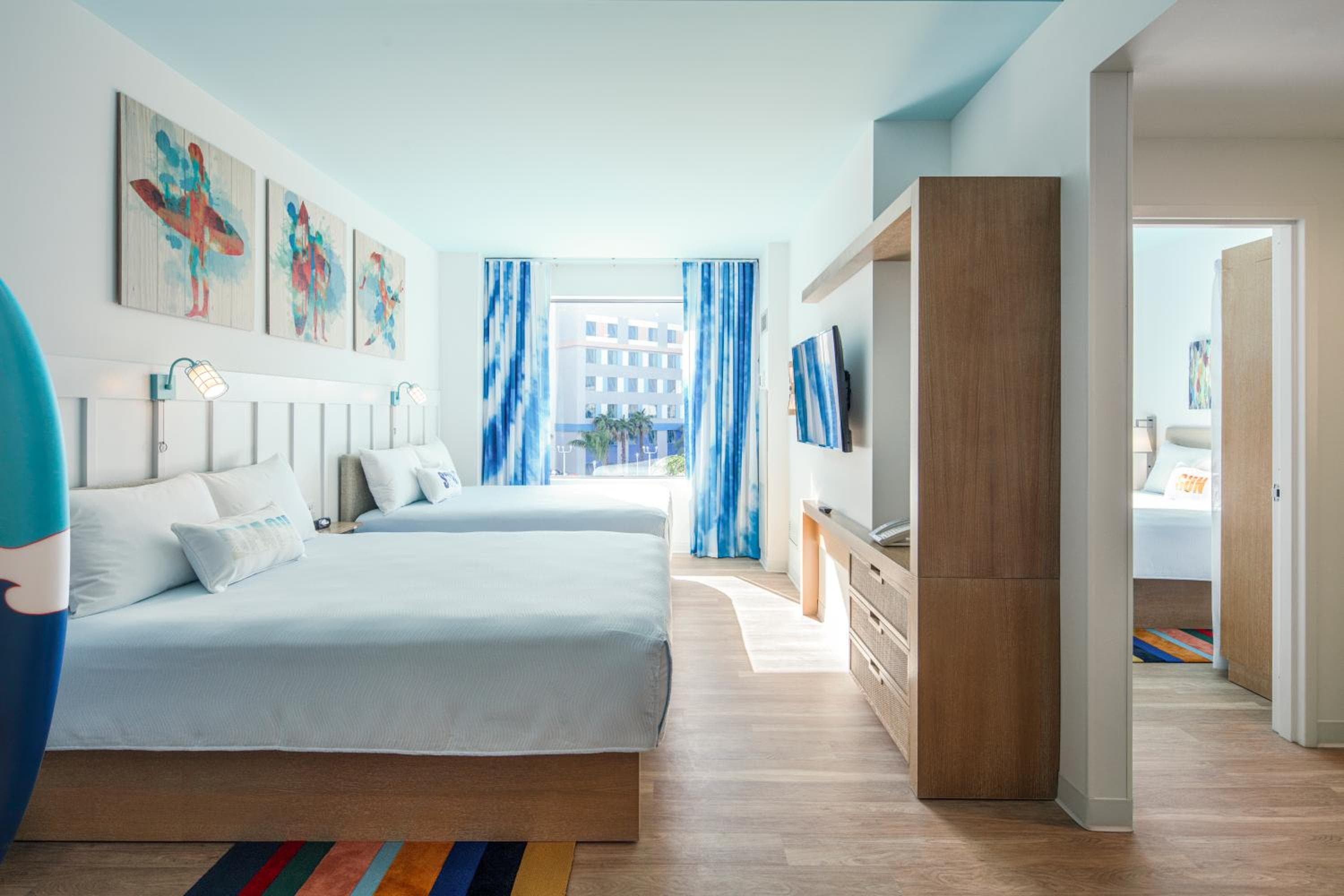 Universal's Endless Summer Resort - Surfside Inn and Suites — 5