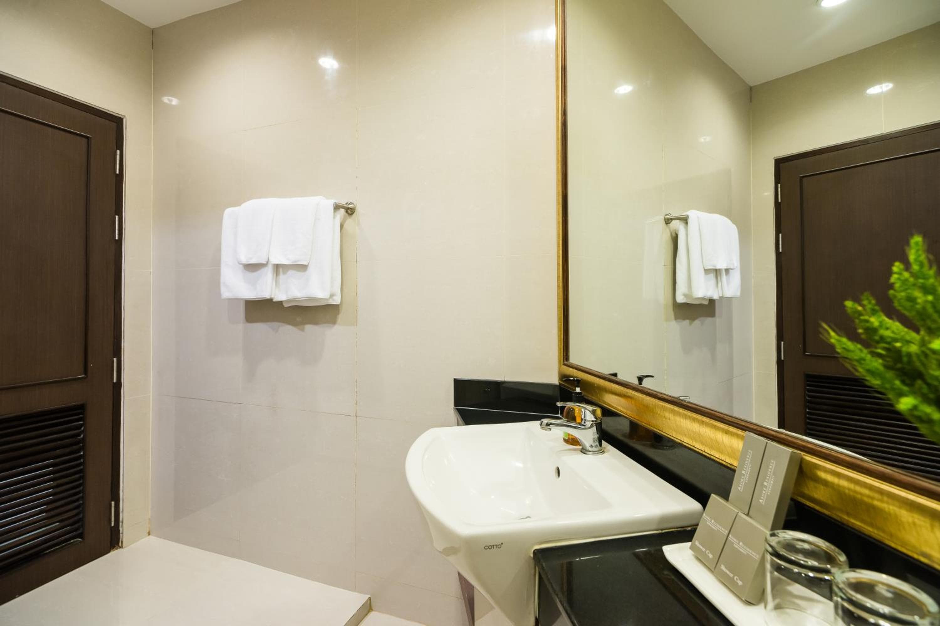 Asoke Residence Sukhumvit by UHG — 11