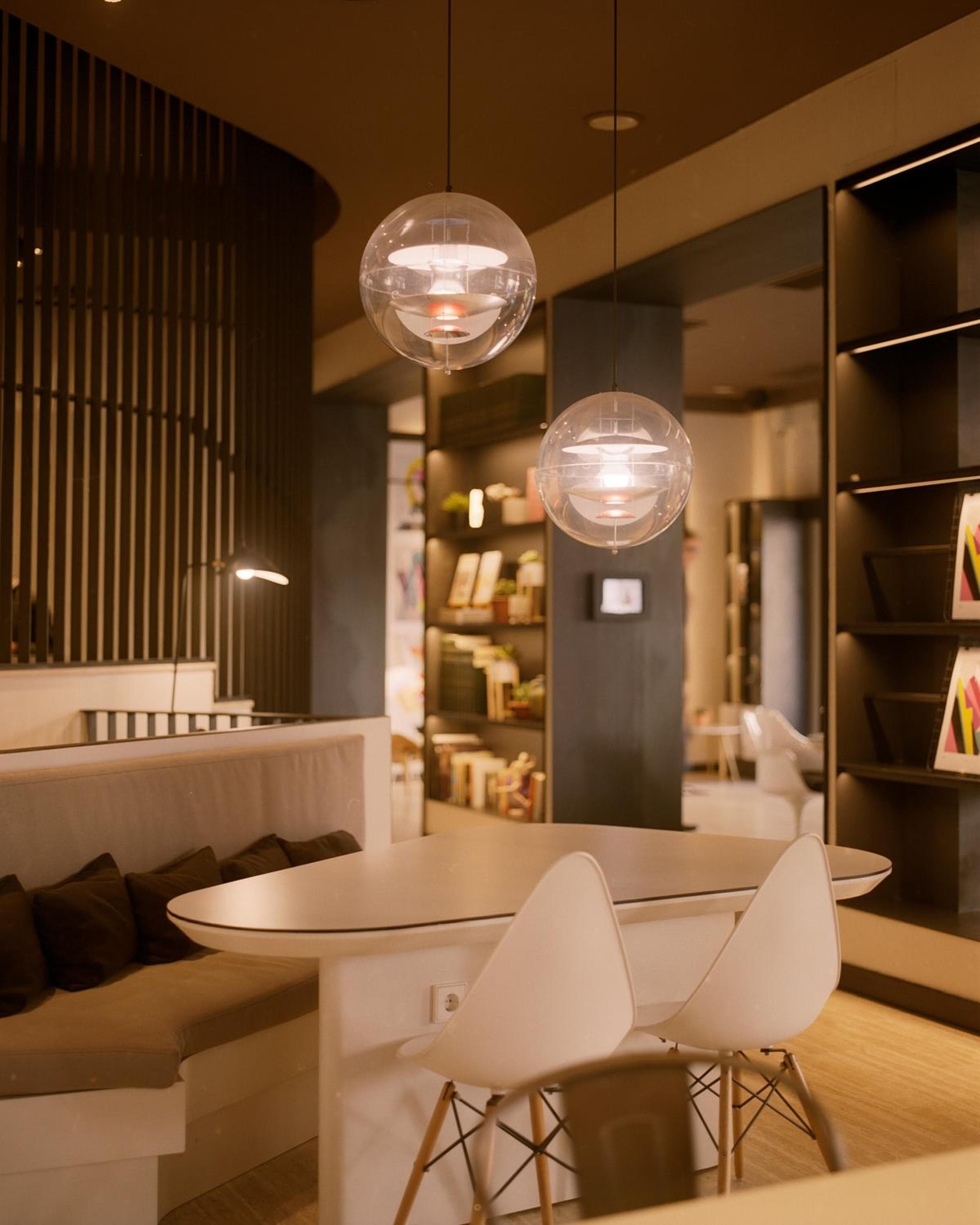 Pol & Grace Hotel — 1