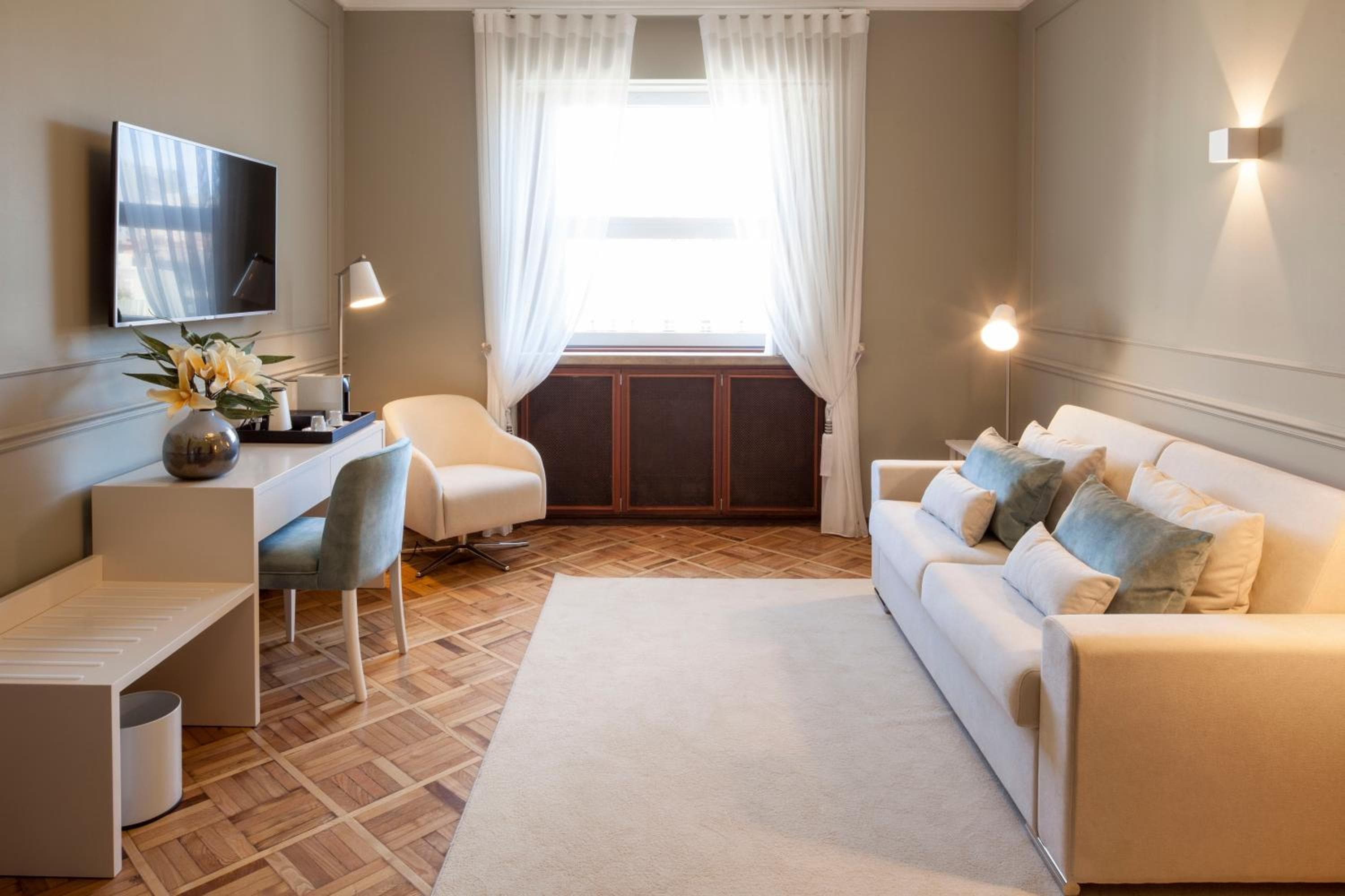 Luzeiros Suites — 19