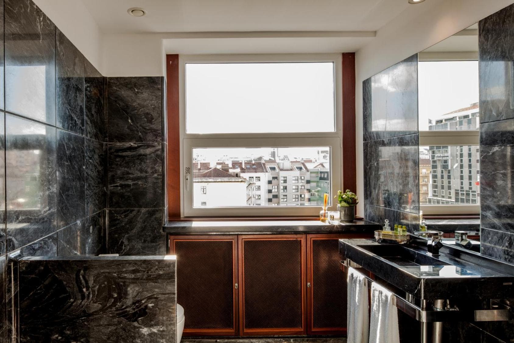 Luzeiros Suites — 20