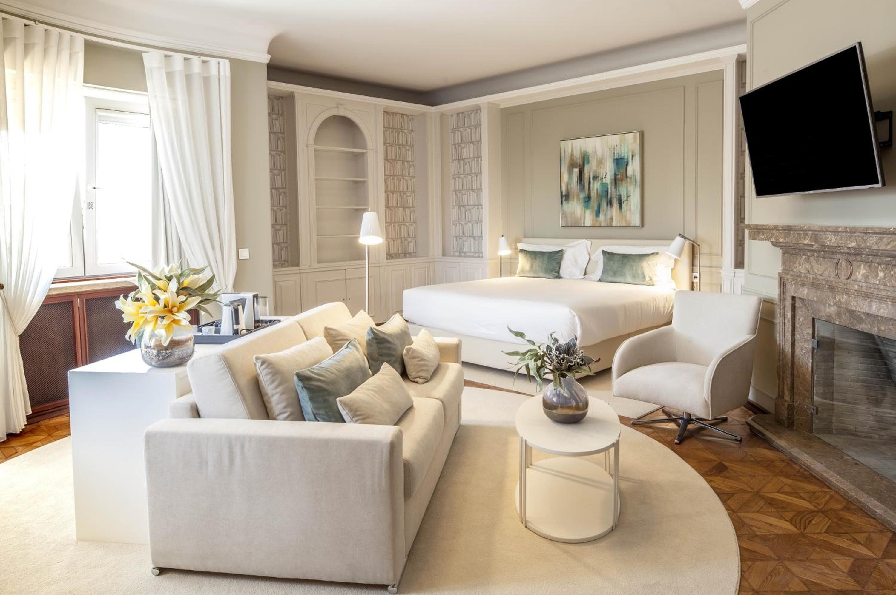 Luzeiros Suites — 10