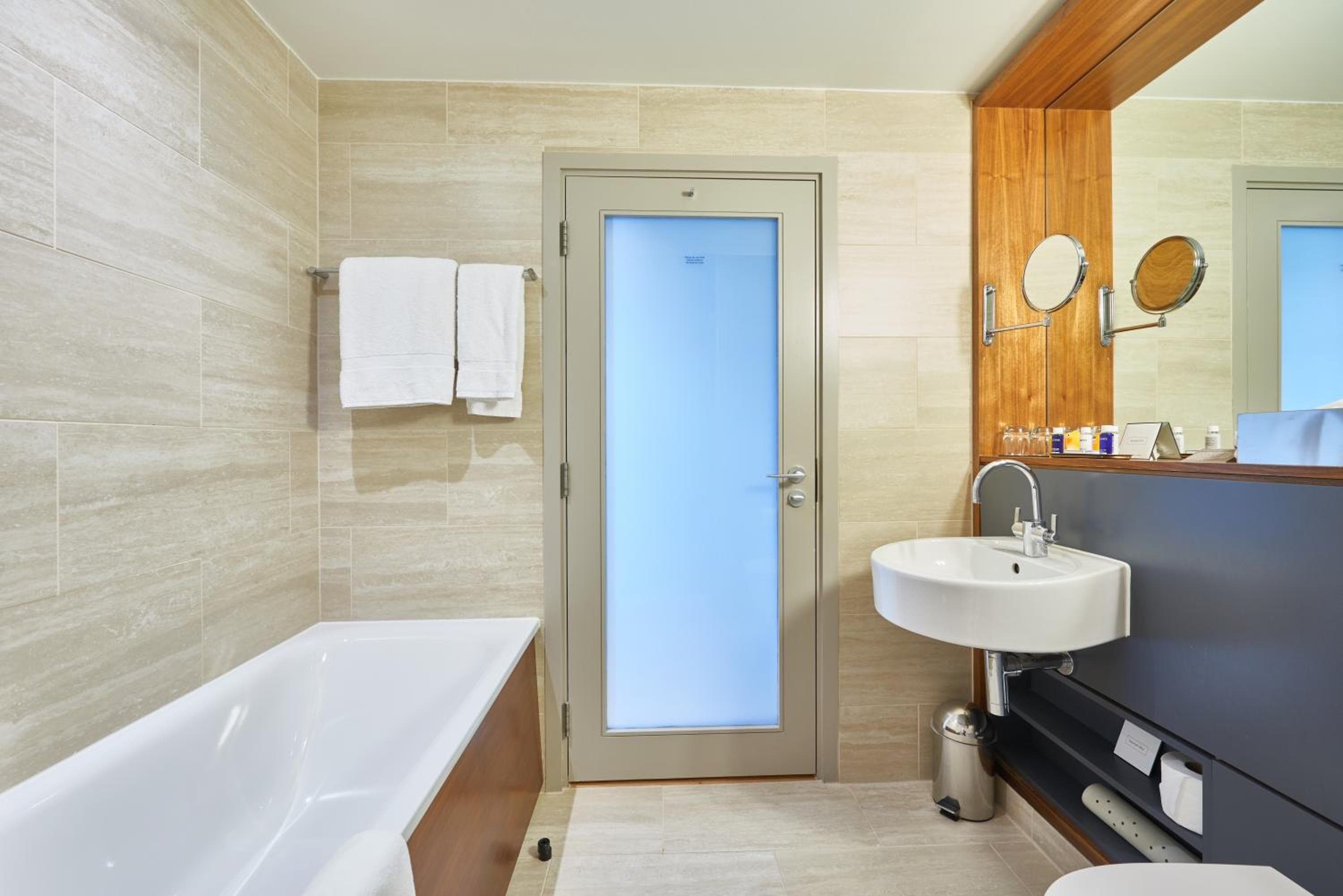 Apex City Of London Hotel — 13