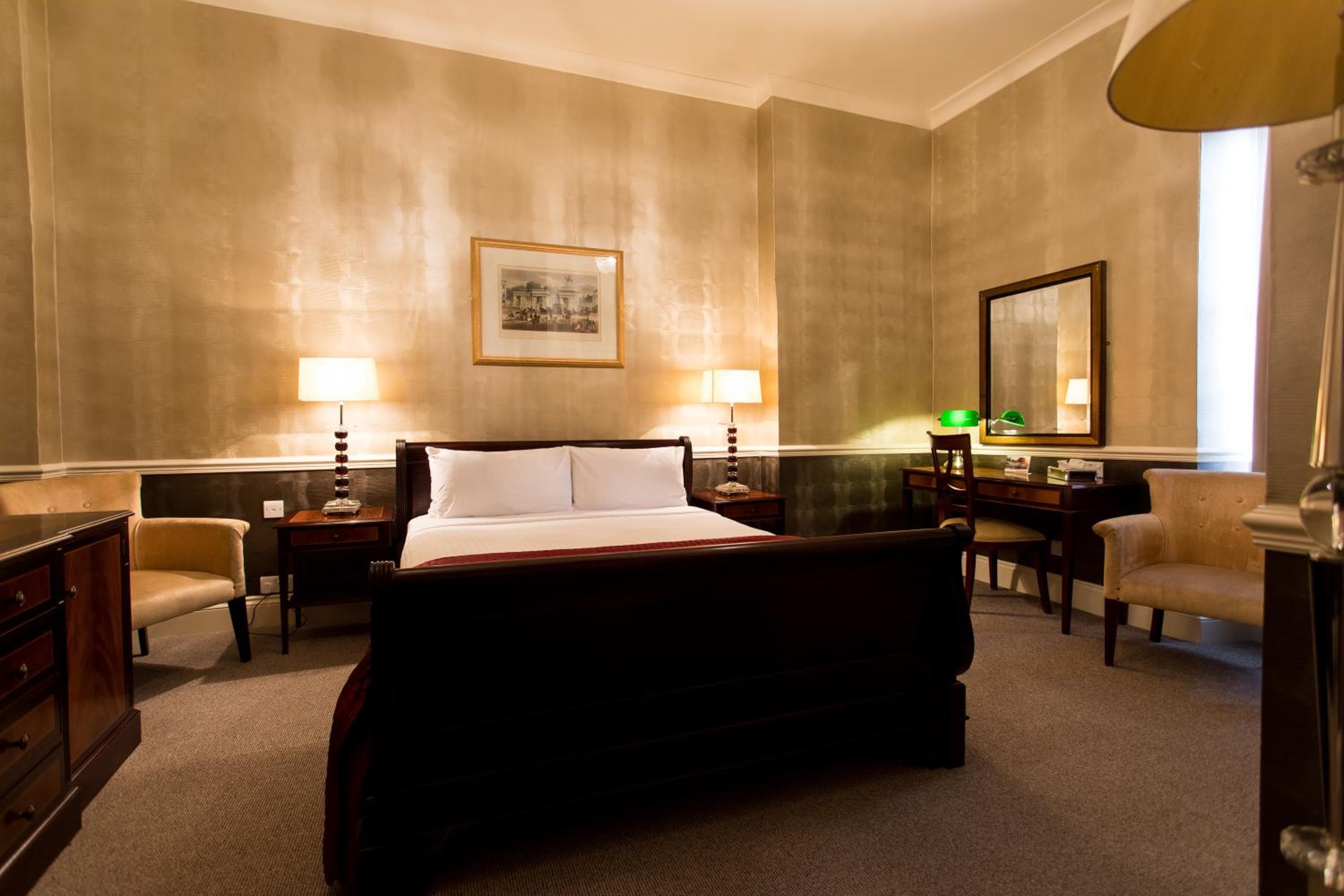 Il Clarendon Hotel — 13