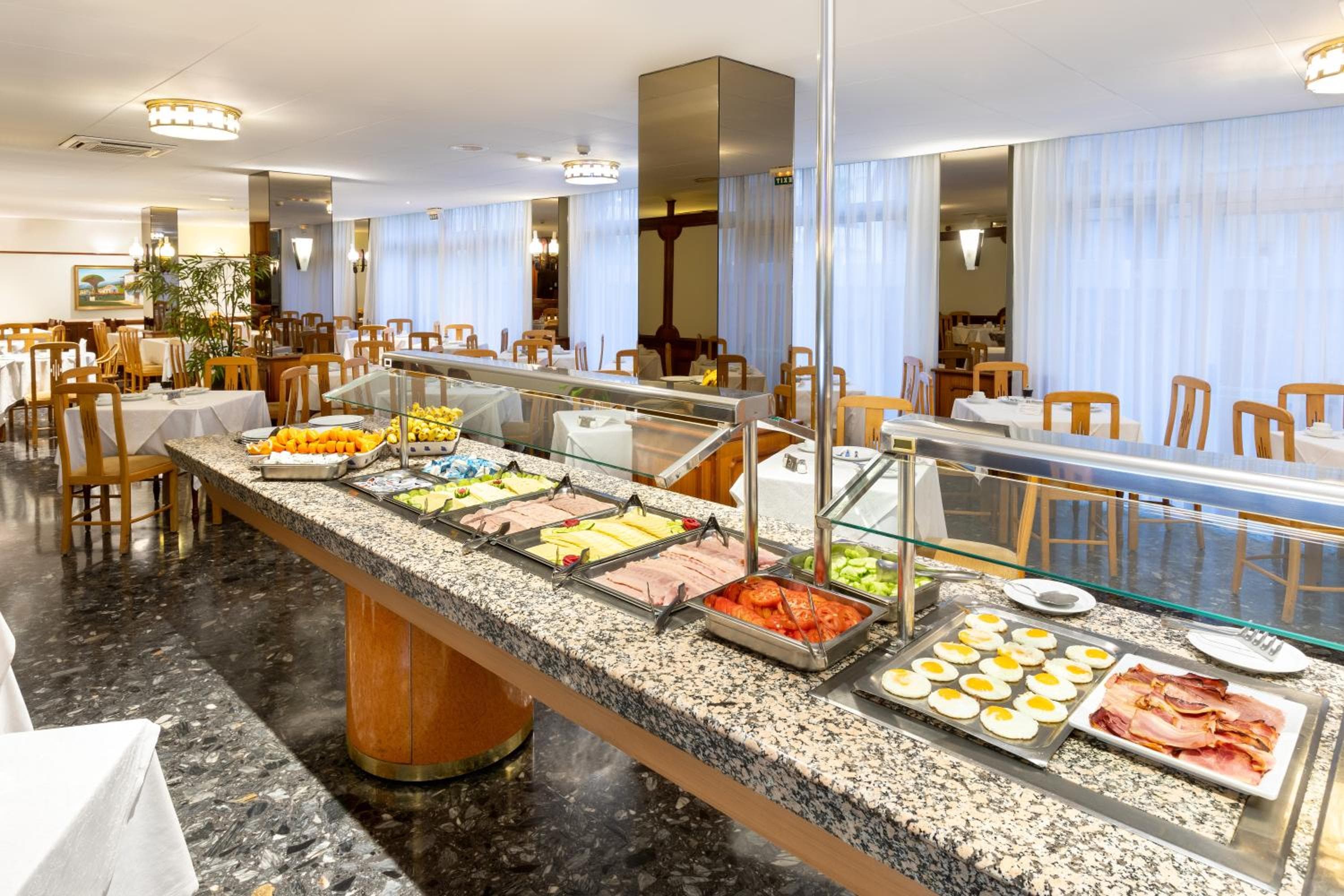 Hotel Don Manolito — 4