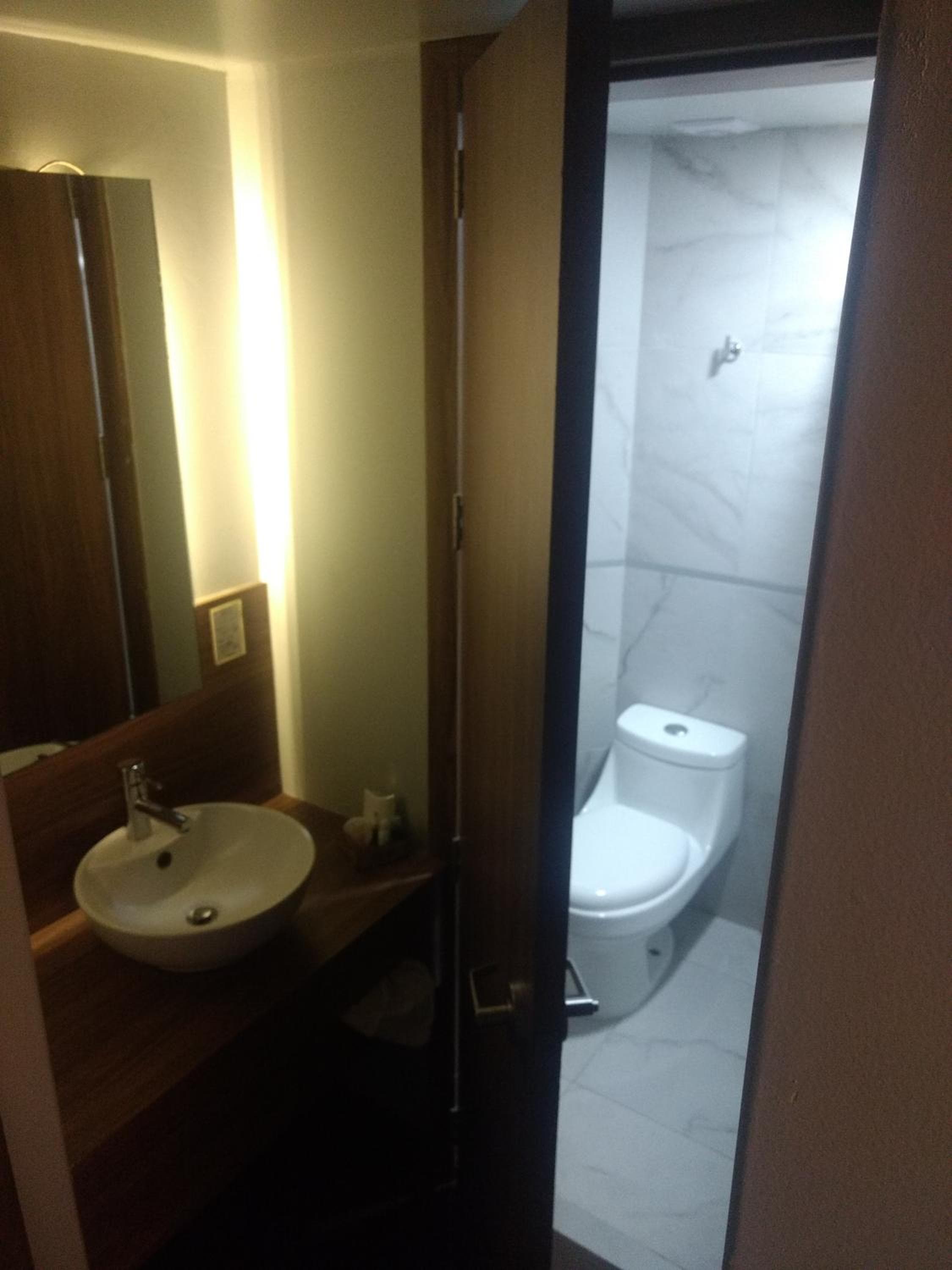 Hotel Block Suites — 18
