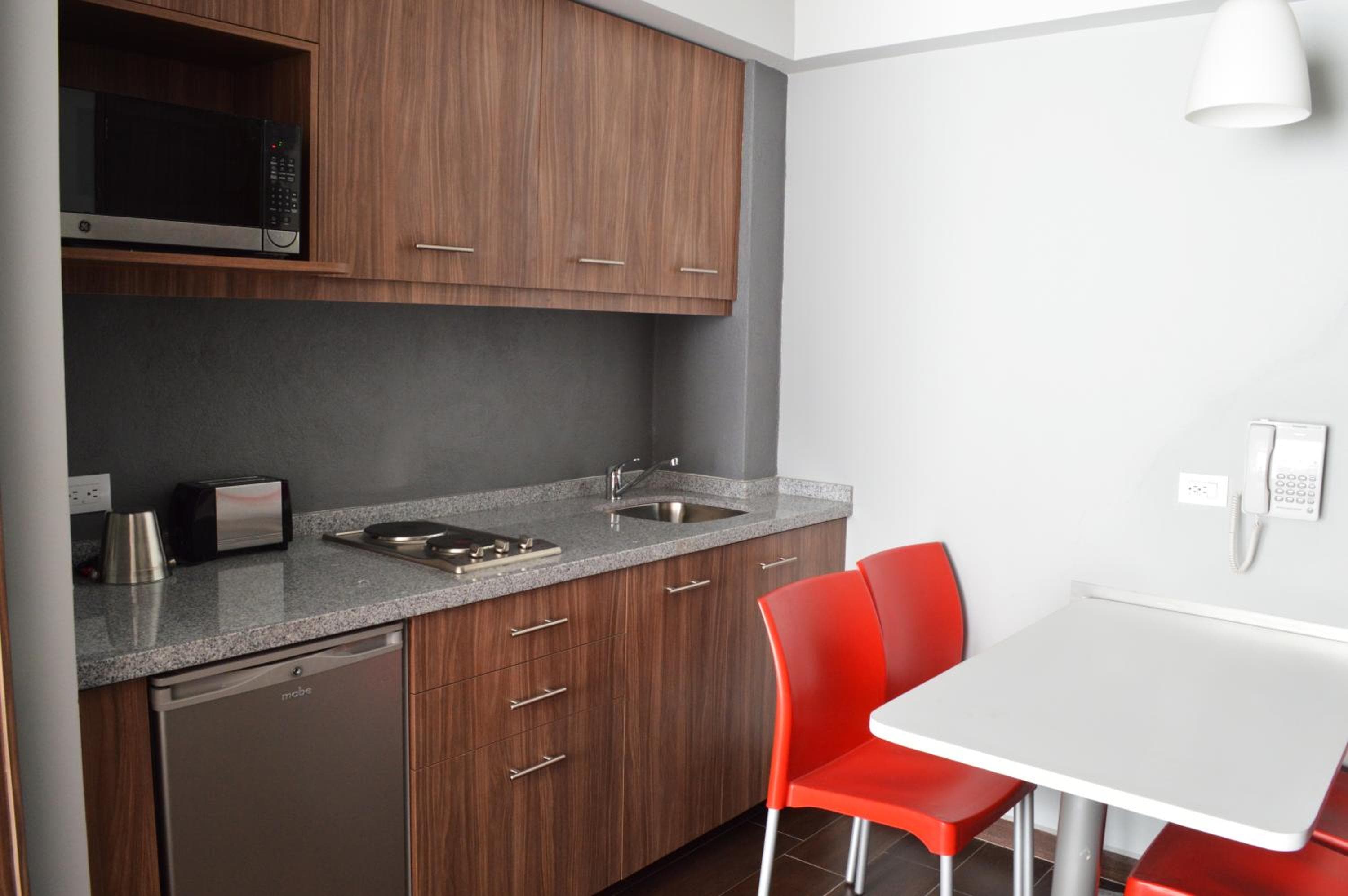 Hotel Block Suites — 14