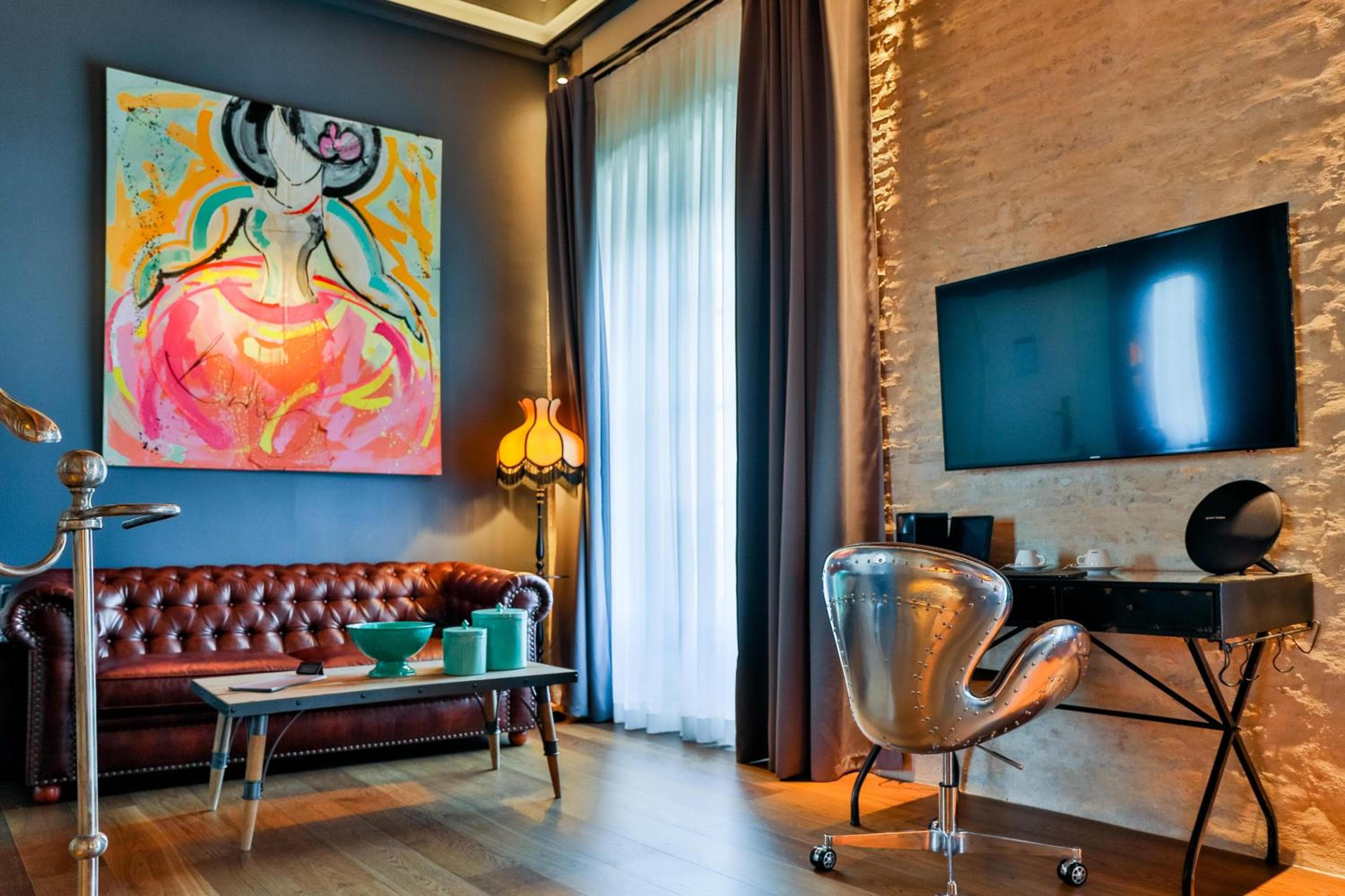 Hotel Lobby — 30
