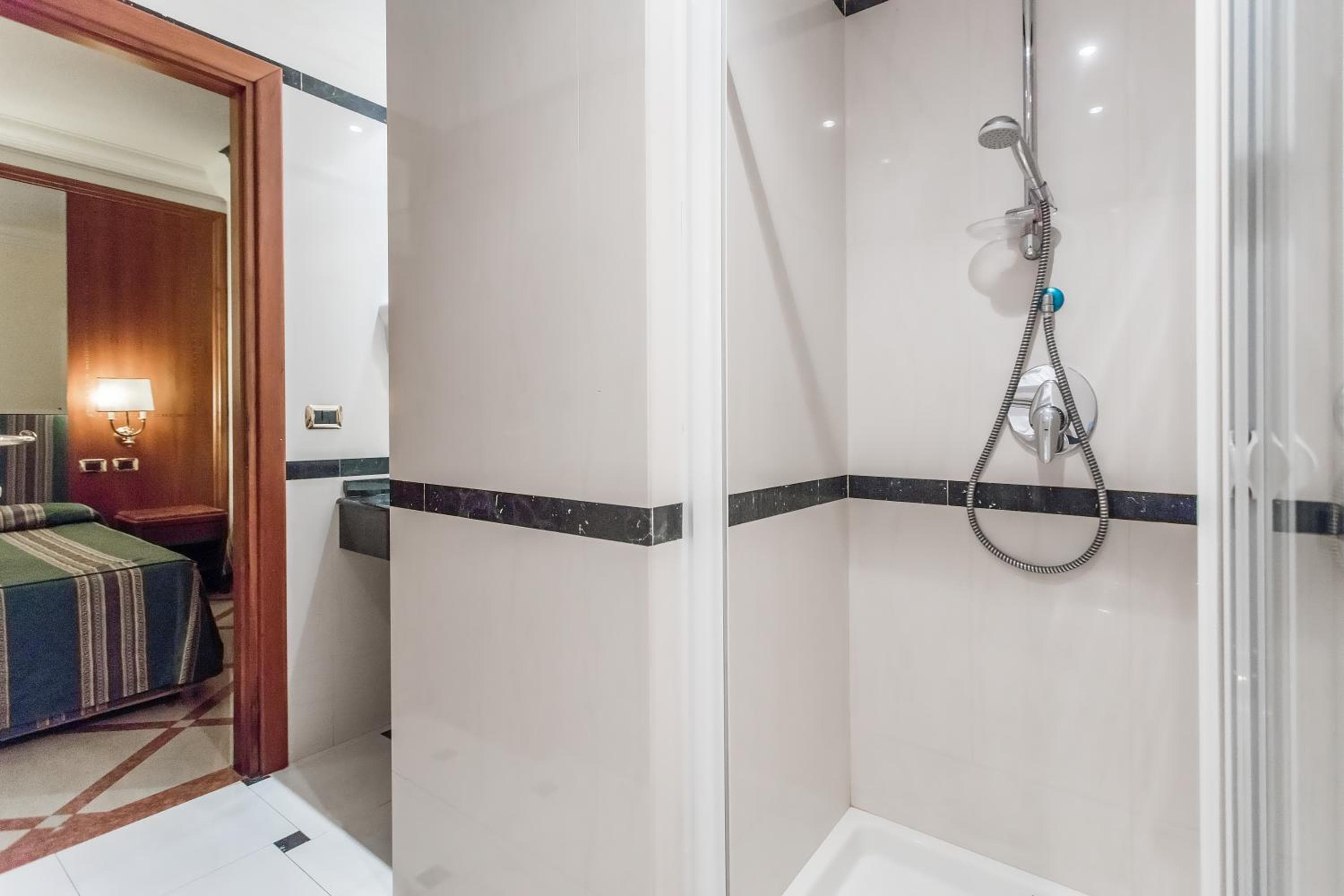 Raeli Hotel Regio — 26