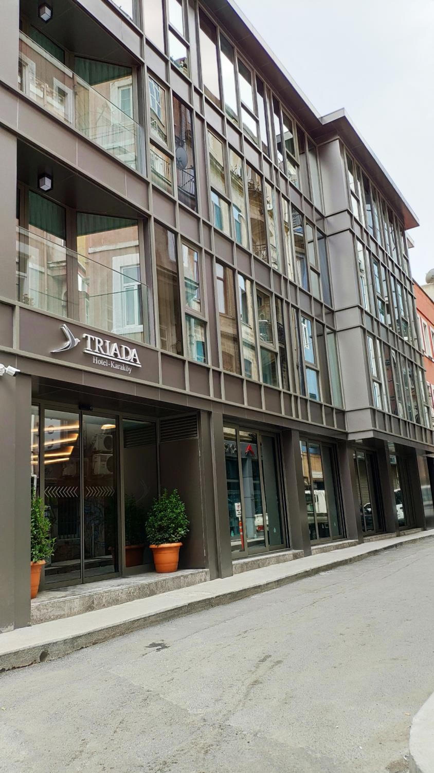 Triada Hotel Karaköy — 1