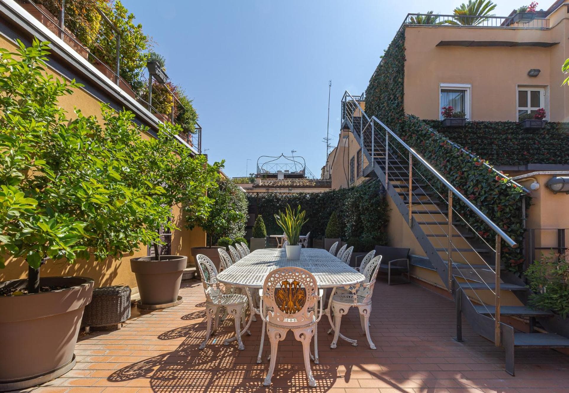 Harry's Bar Trevi Hotel & Restaurant — 6