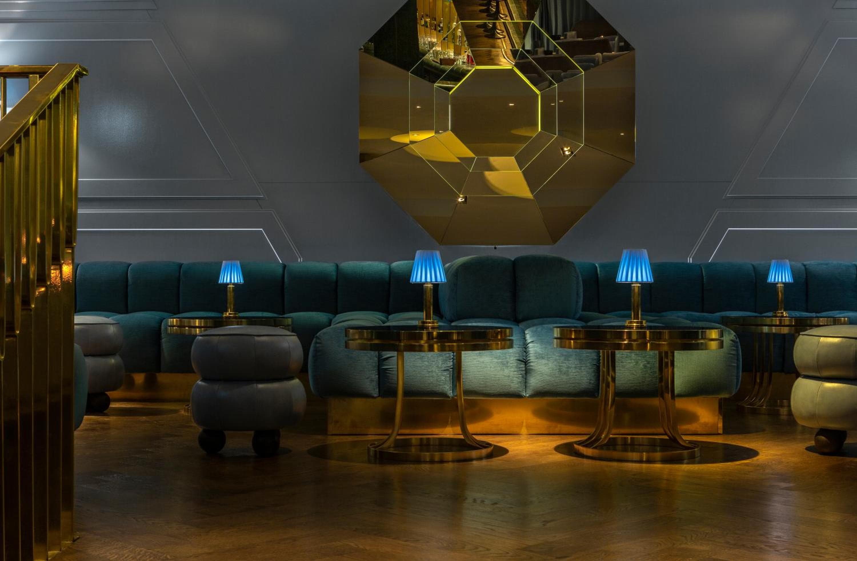 Sea Containers London — 25