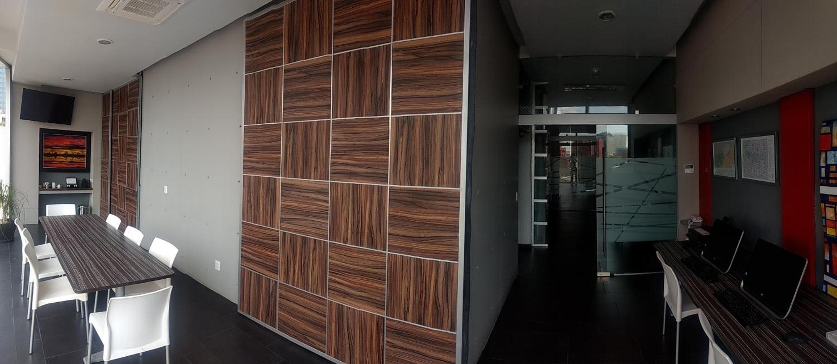 Hotel Block Suites — 9