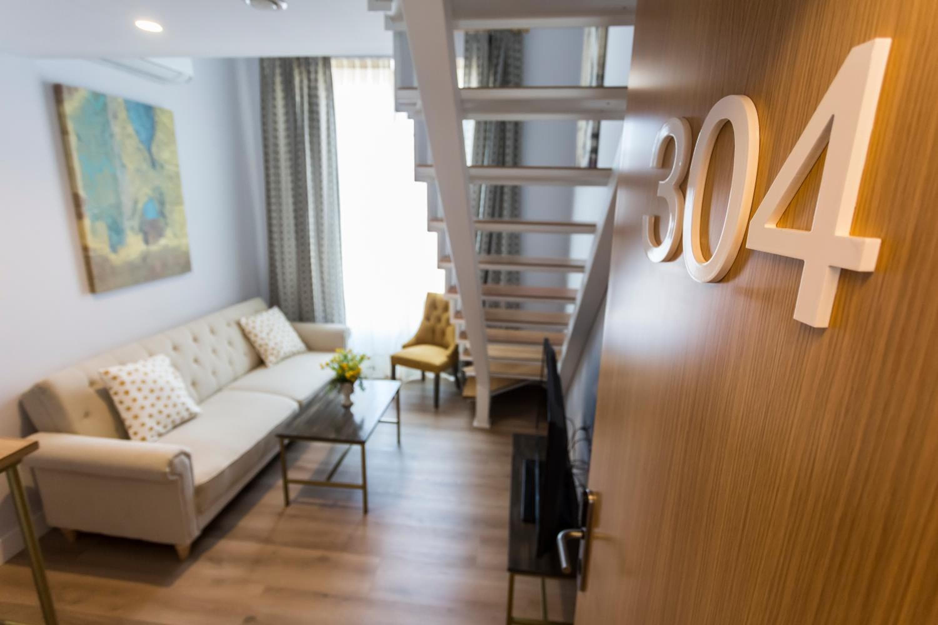 Casa de la Merced Suites — 3