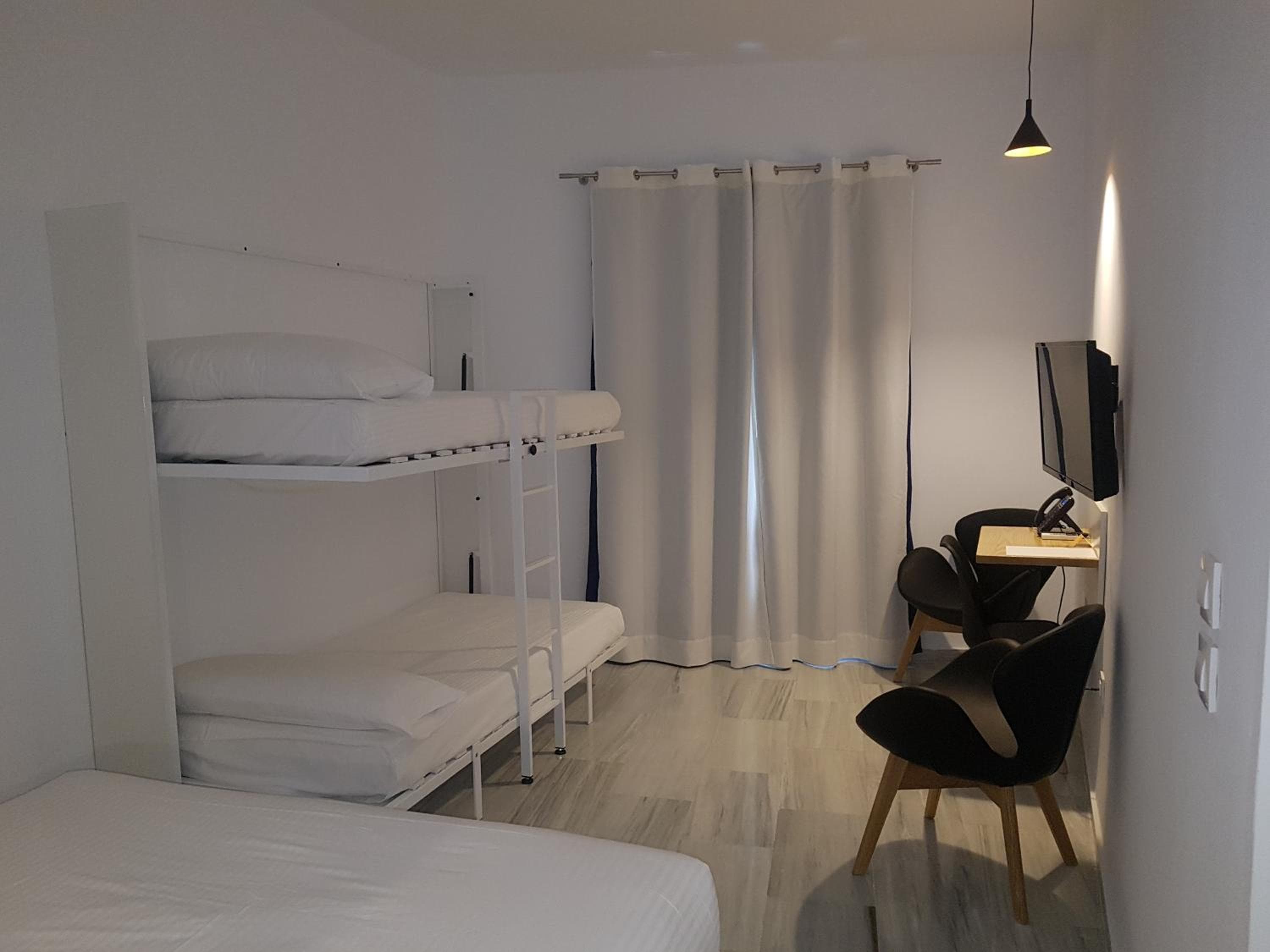 Basic Hotel Cattedrale di Siviglia — 18