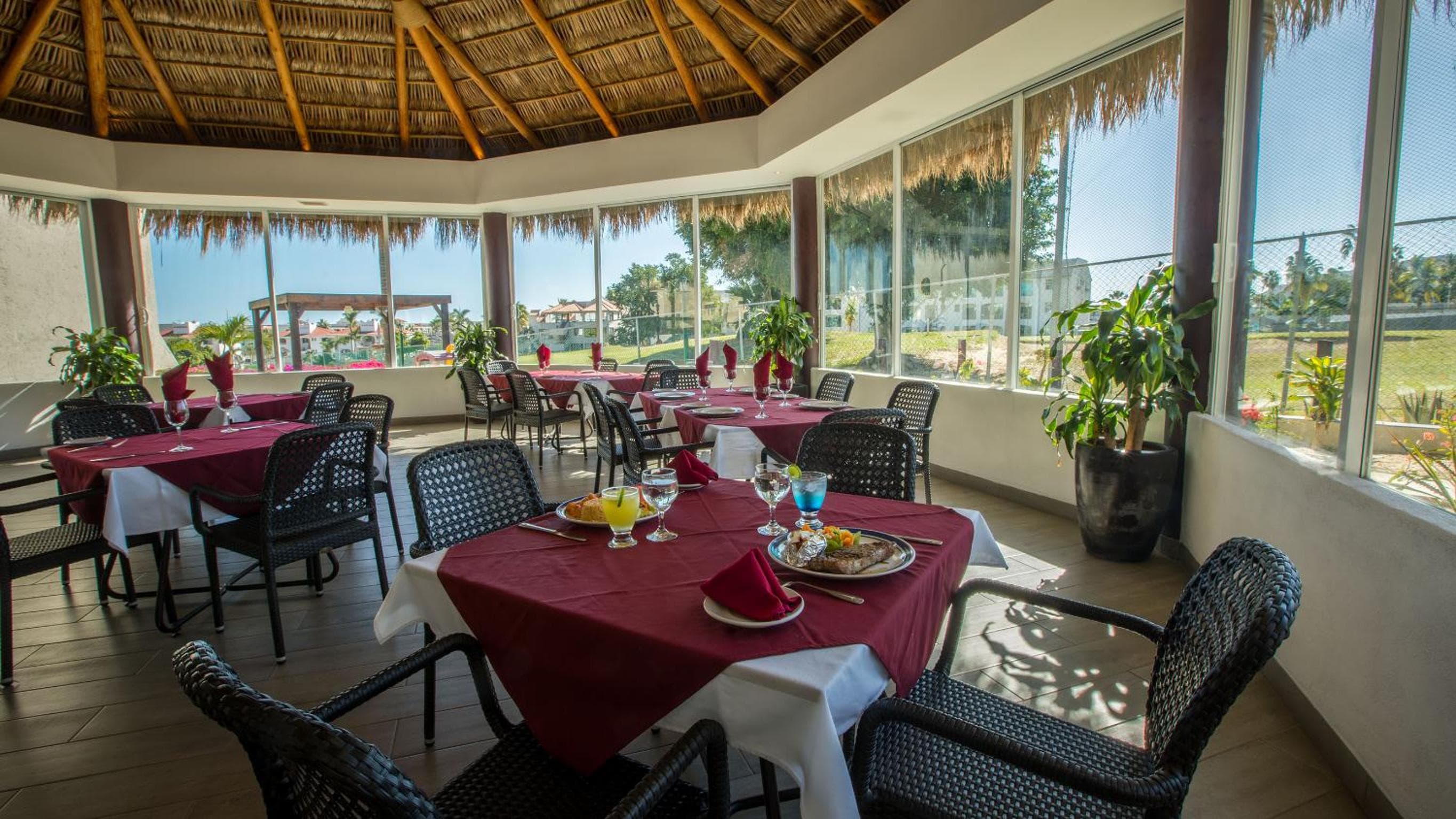 Park Royal Homestay Los Cabos — 27