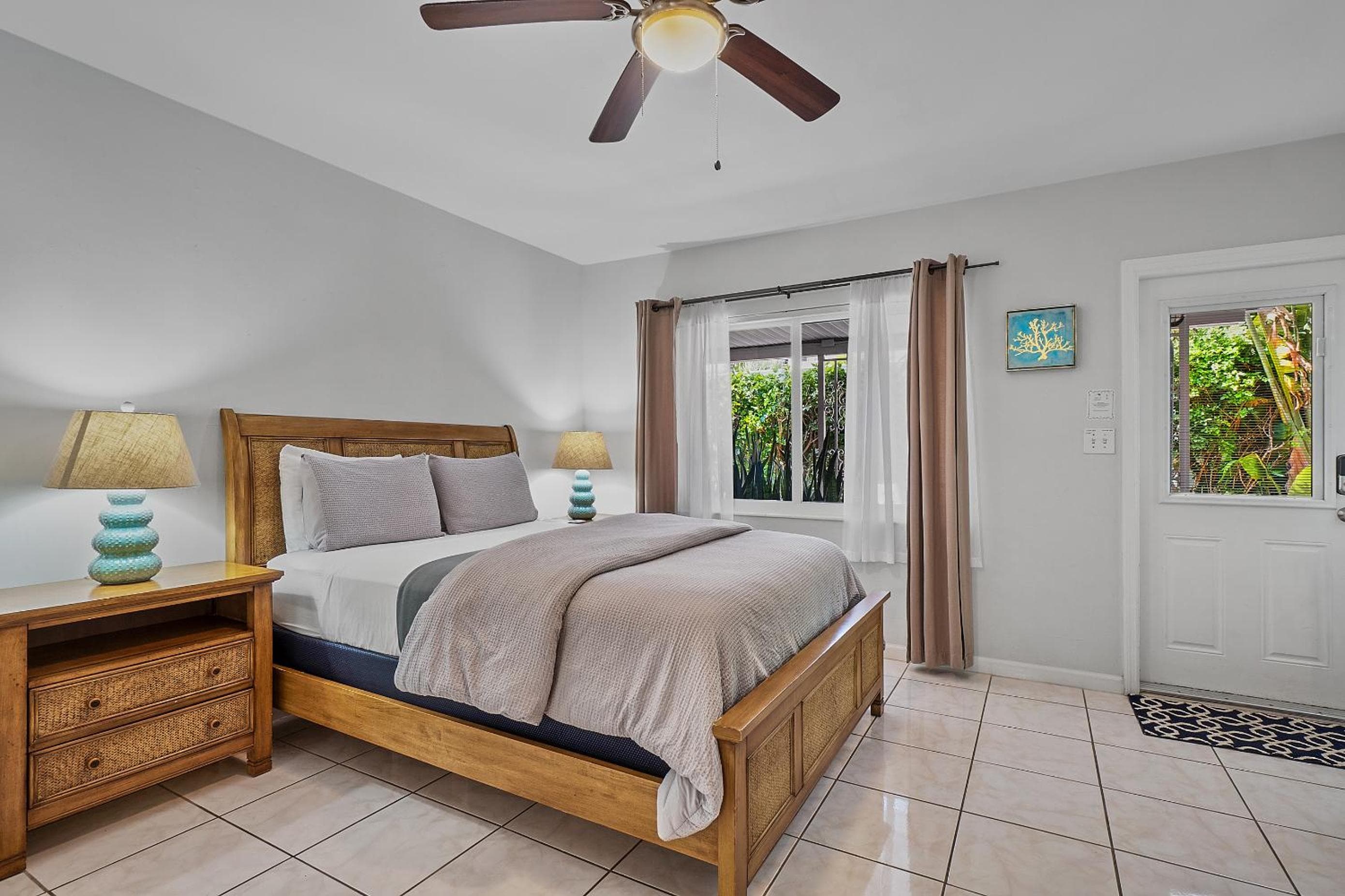 4145 dal mare Inn & Suites — 22