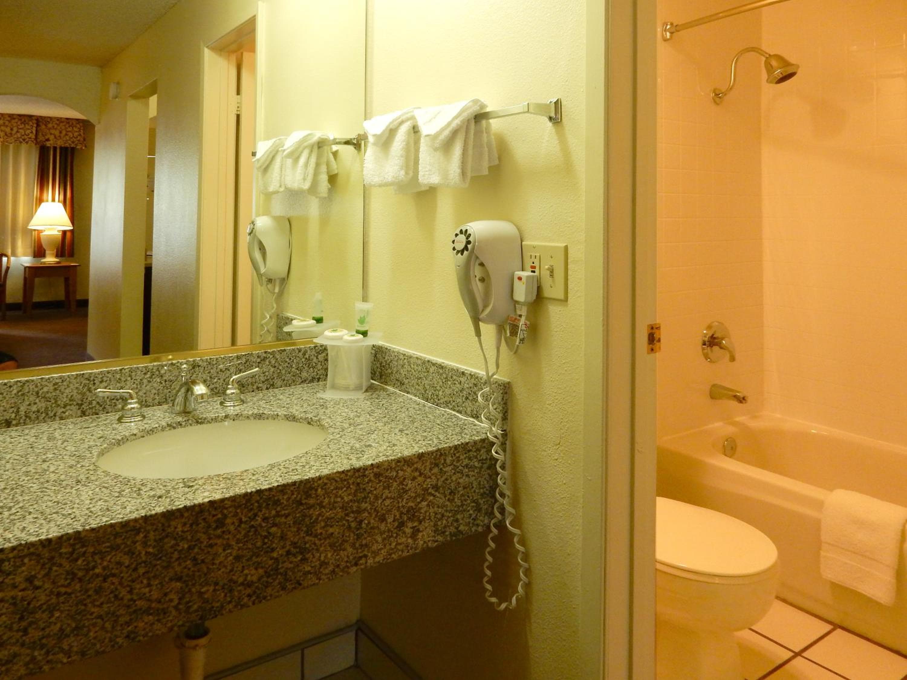 Mardi Gras Hotel & Casino — 13