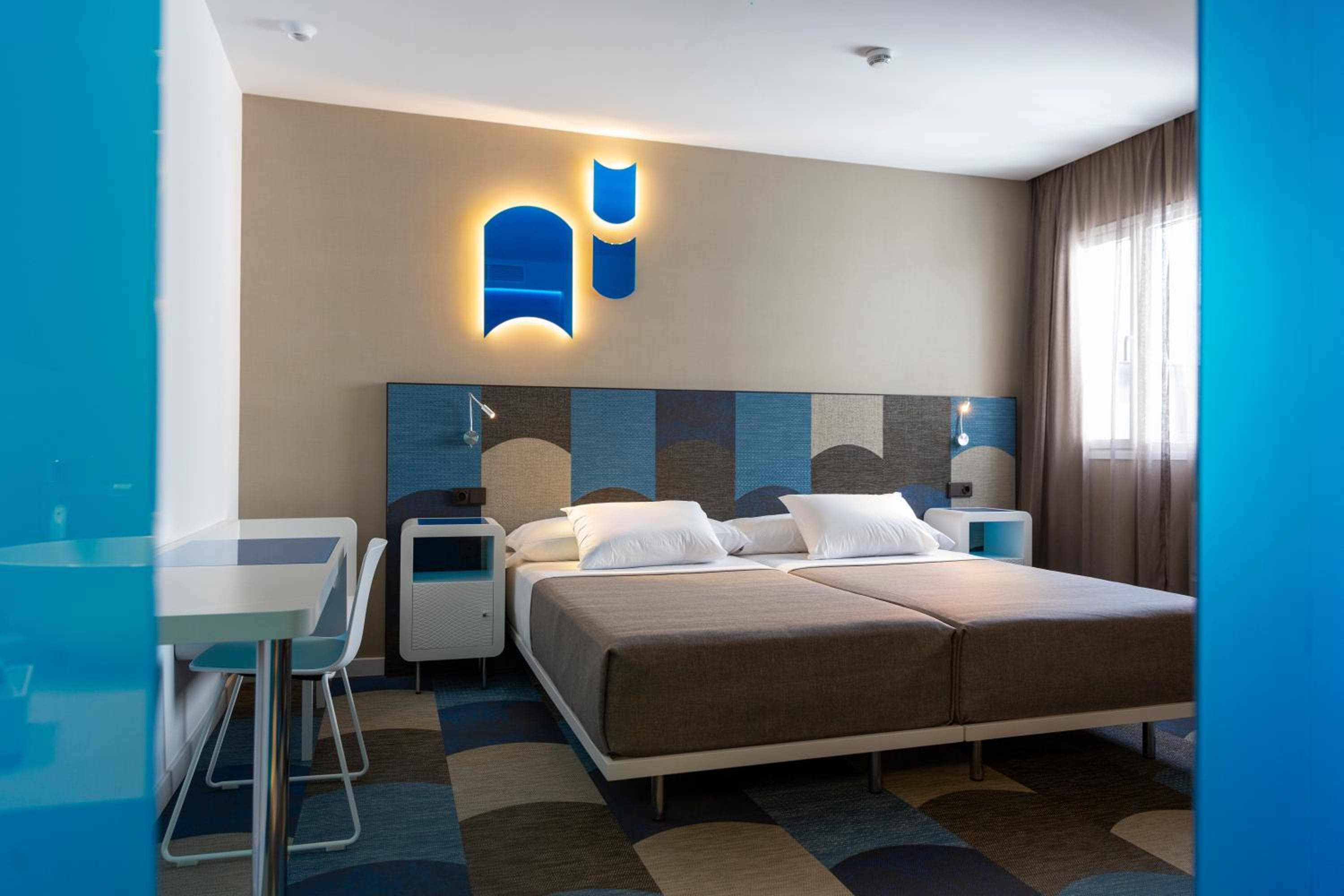 Hotel Macià Sevilla Kubb — 27