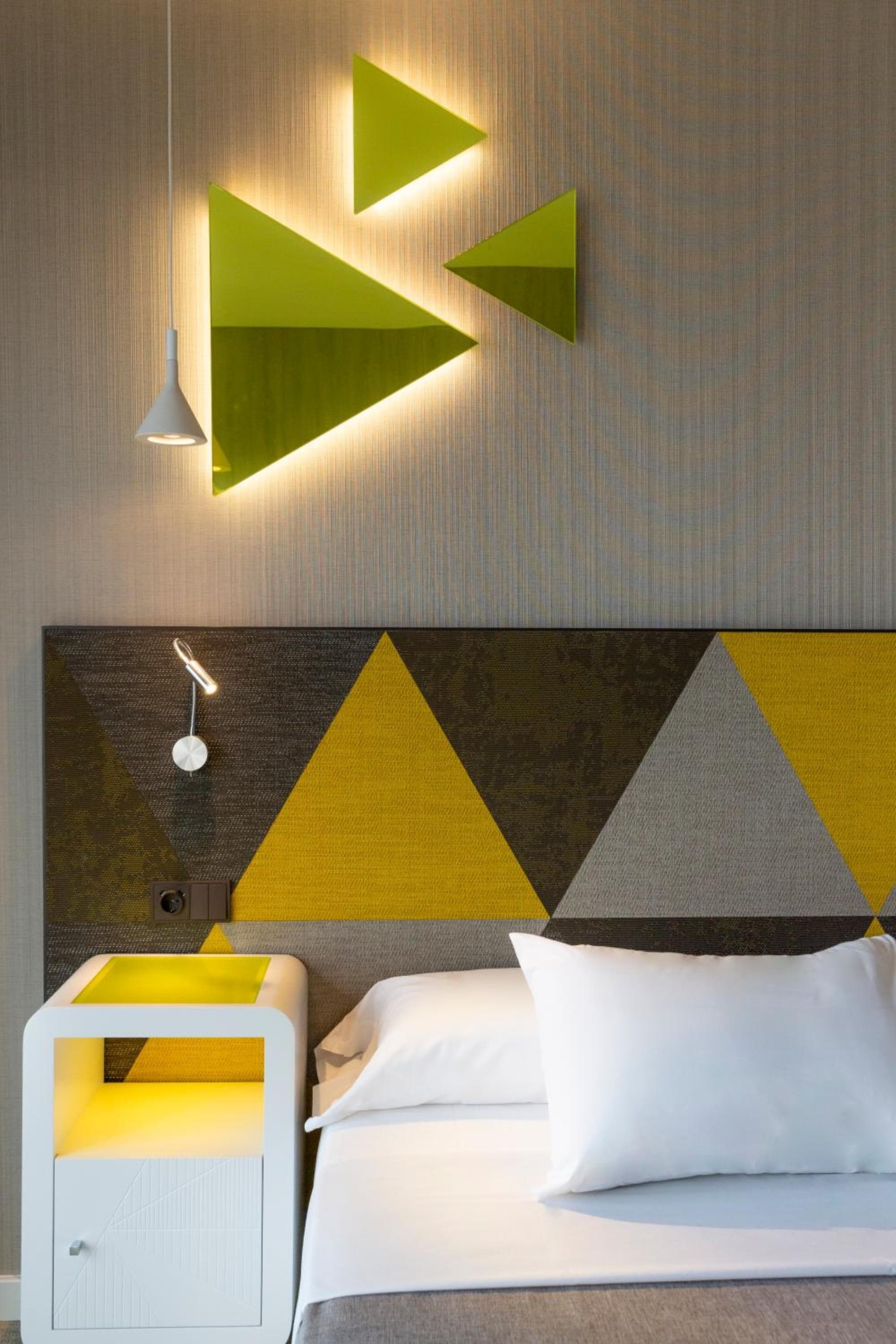 Hotel Macià Sevilla Kubb — 16