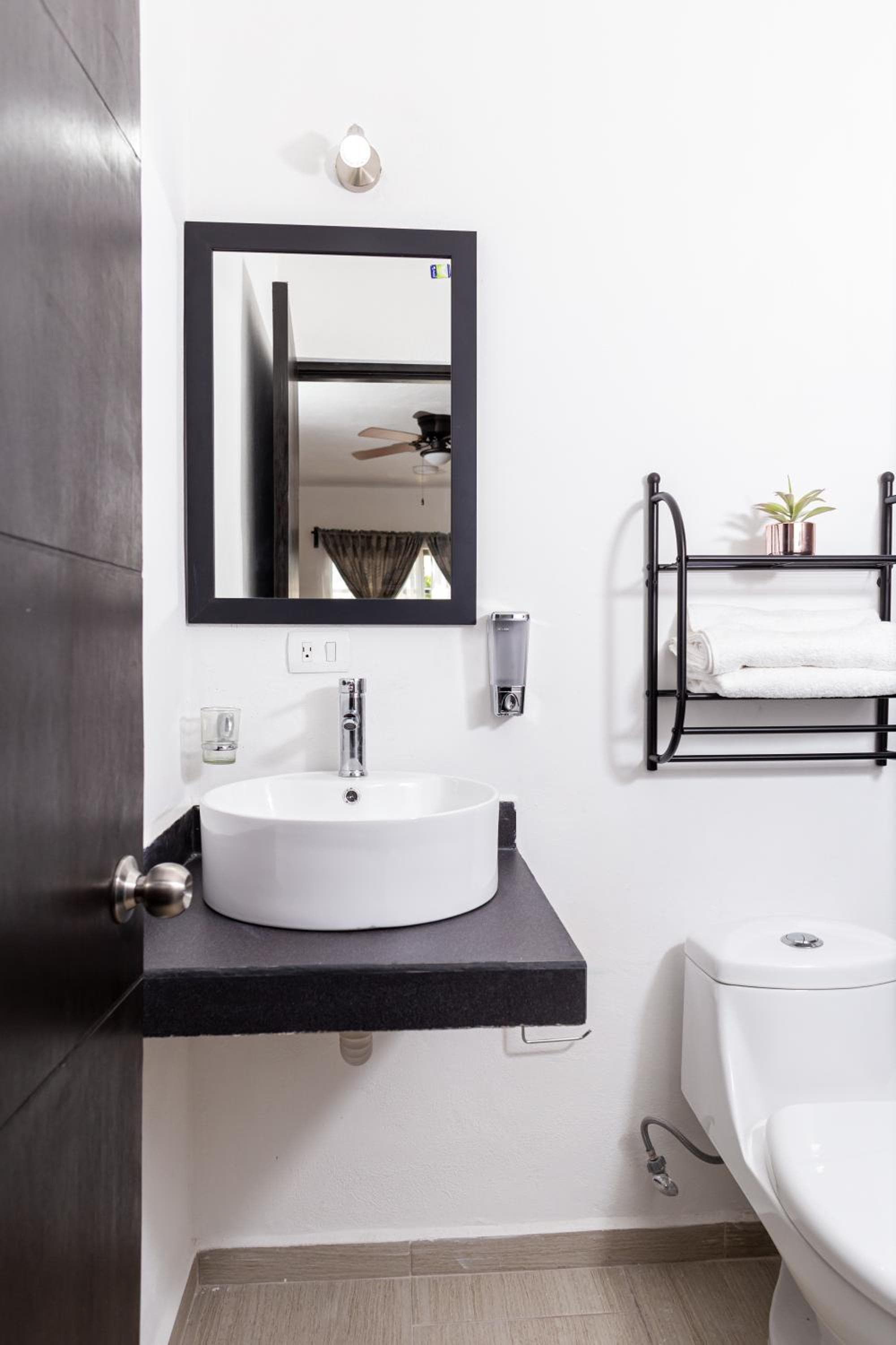 Santa Fe Studios And Suites — 27