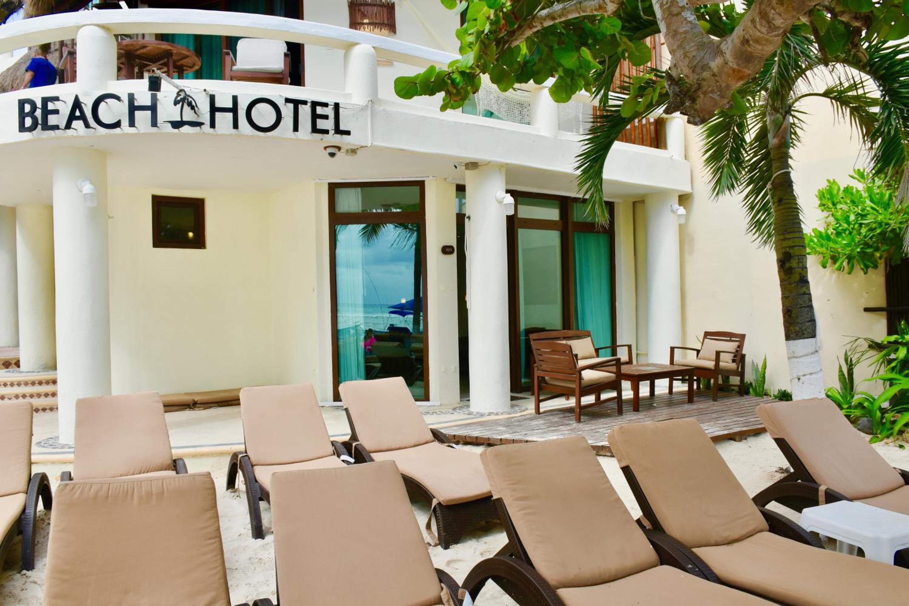 Playa Palms Beach Hotel — 8