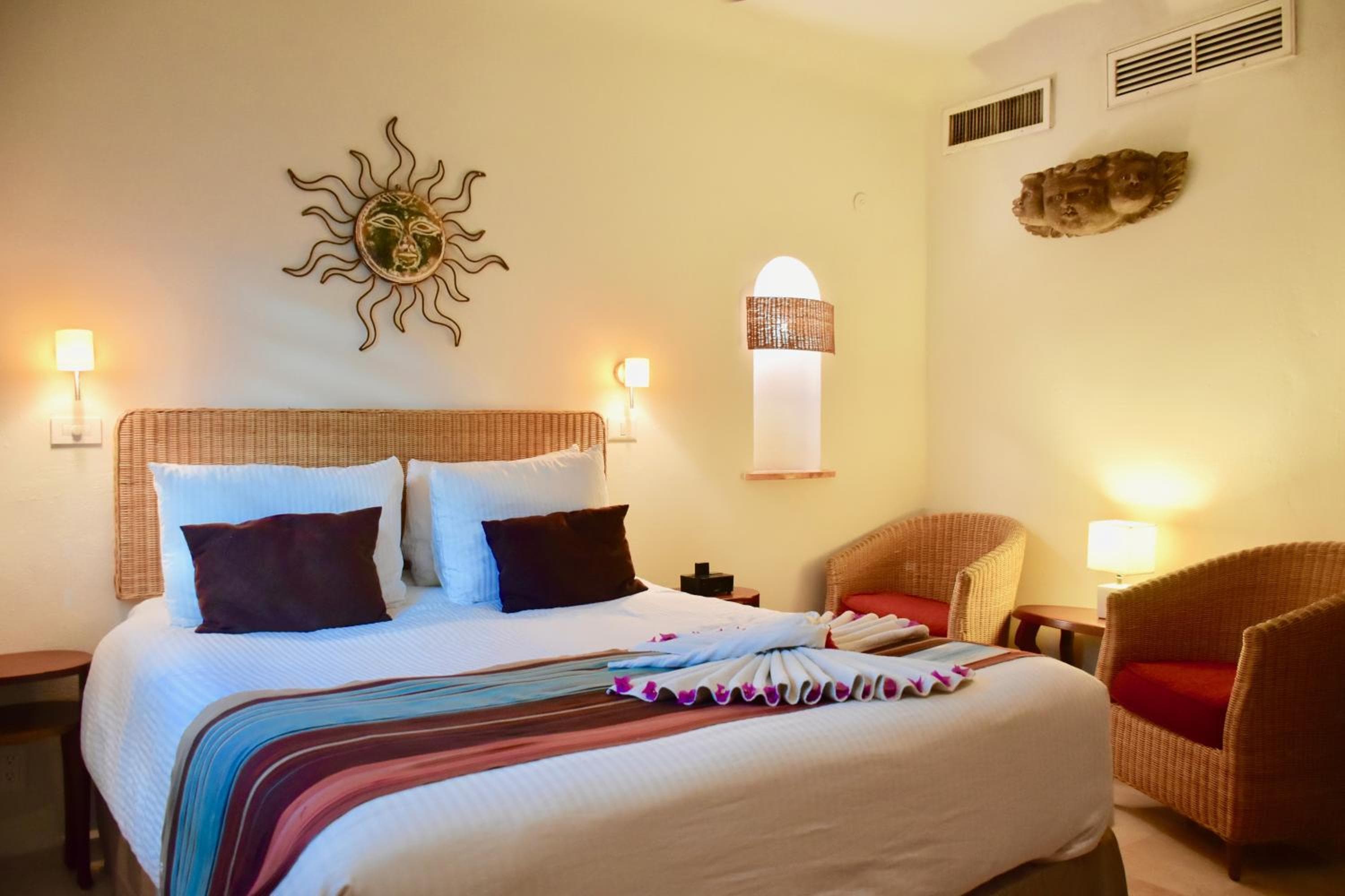 Playa Palms Beach Hotel — 11