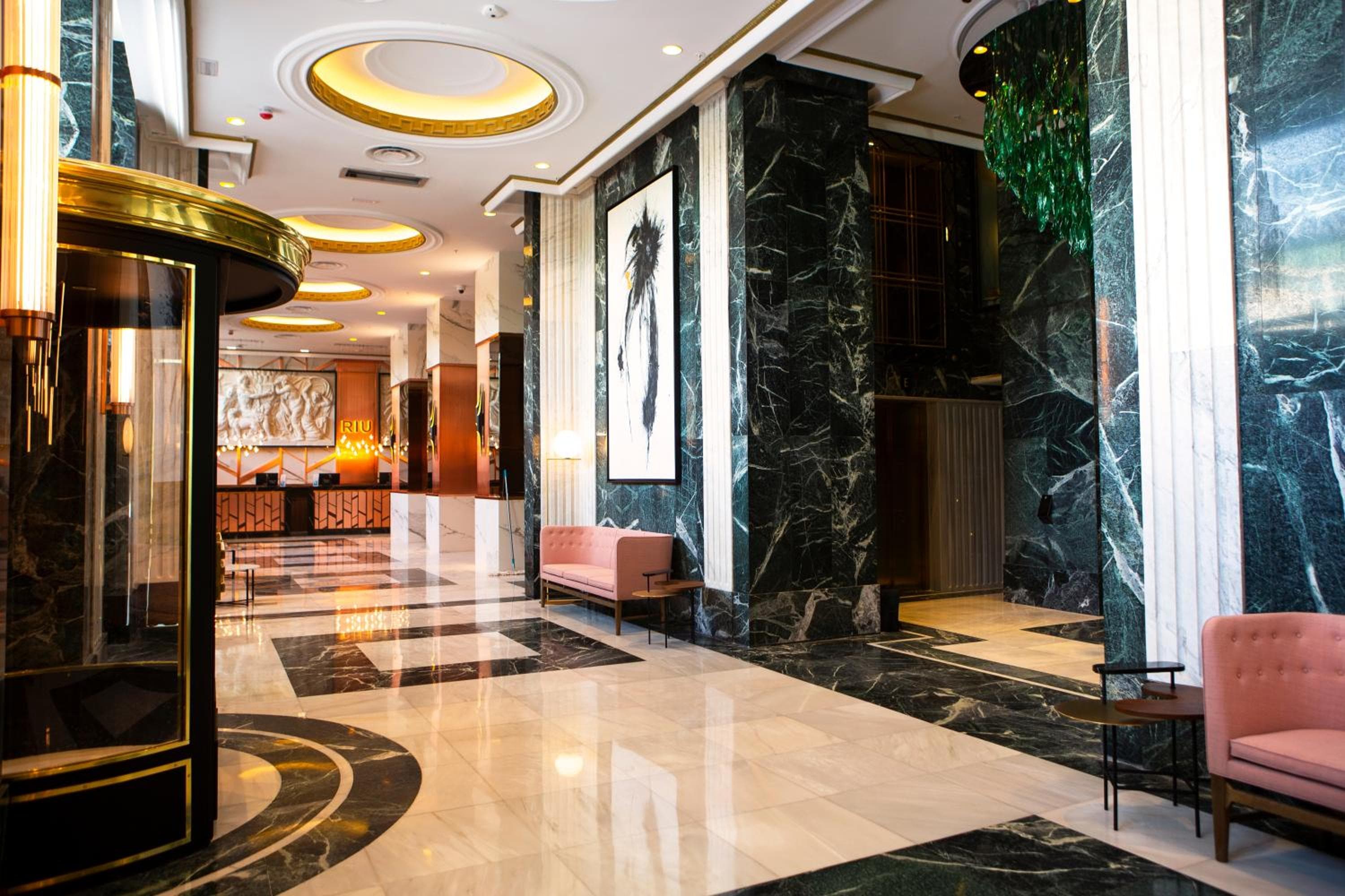 Riu Plaza España — 8