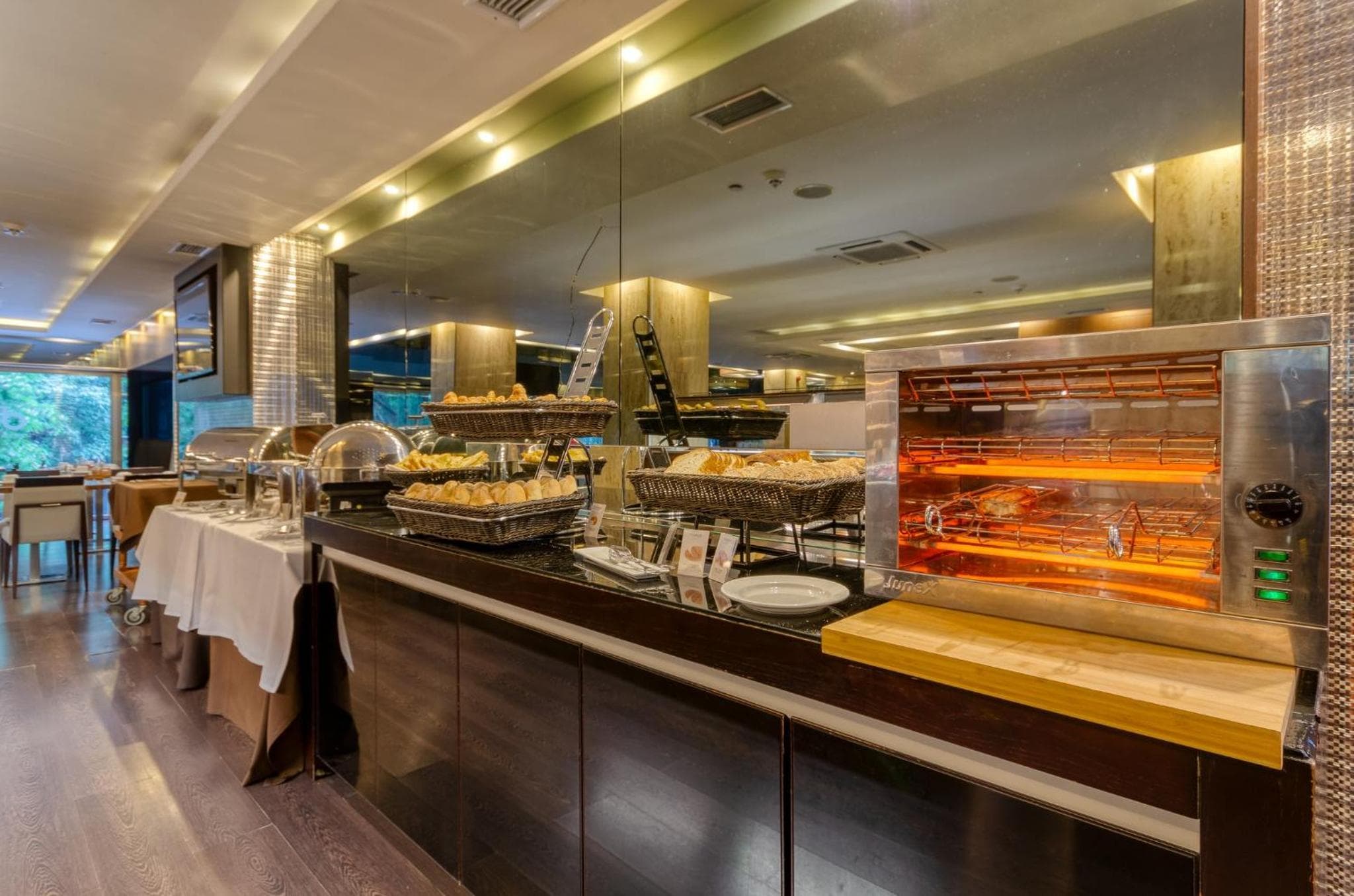 Av. Turim. Hotel Liberdade — 19