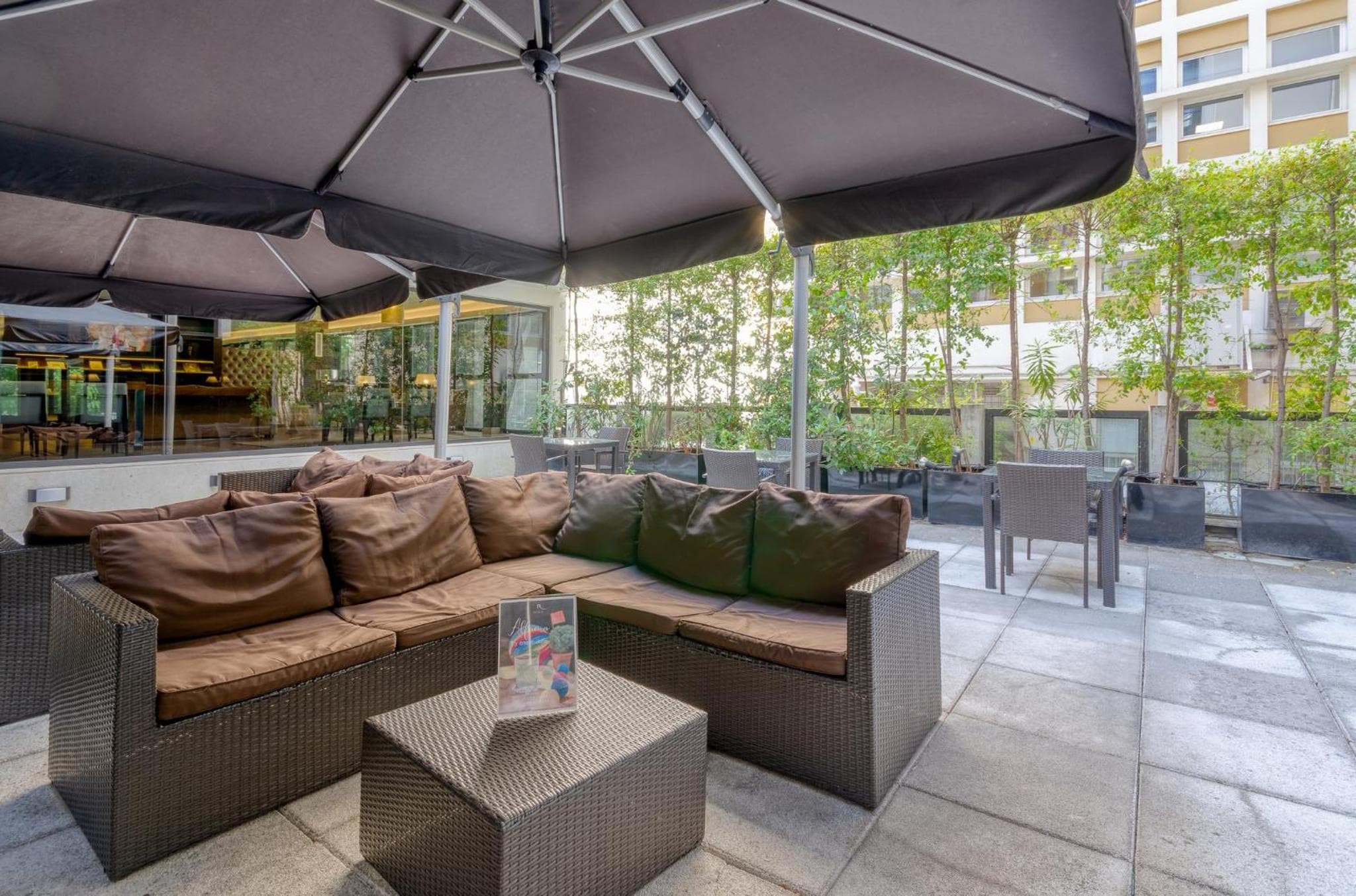 Av. Turim. Hotel Liberdade — 14
