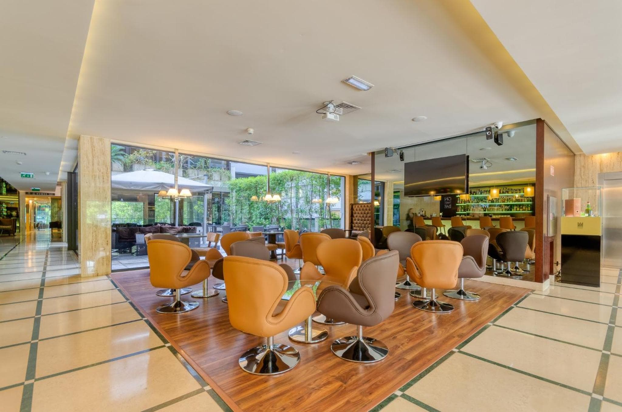 Av. Turim. Hotel Liberdade — 8