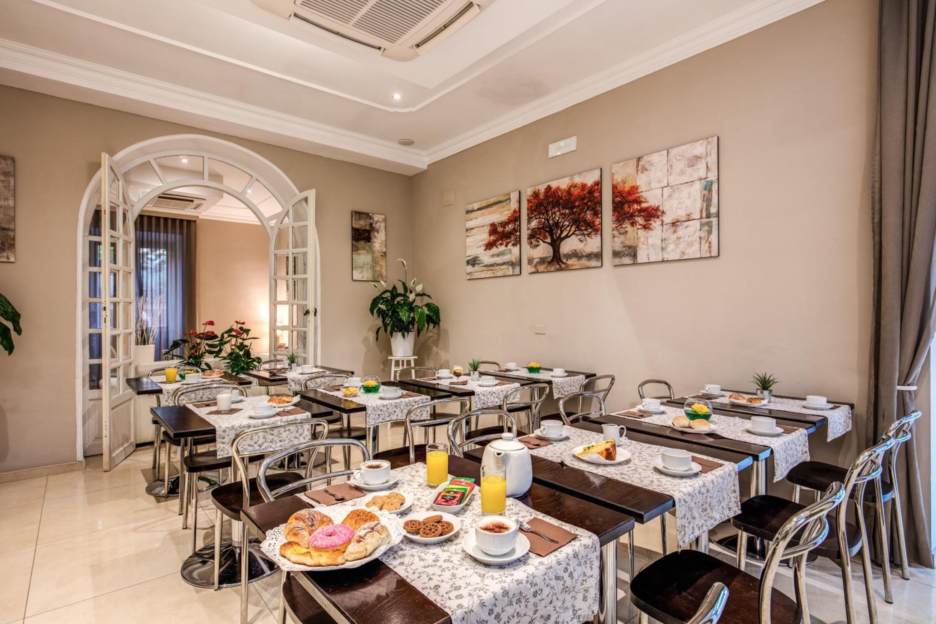 Rome Garden Hotel — 21