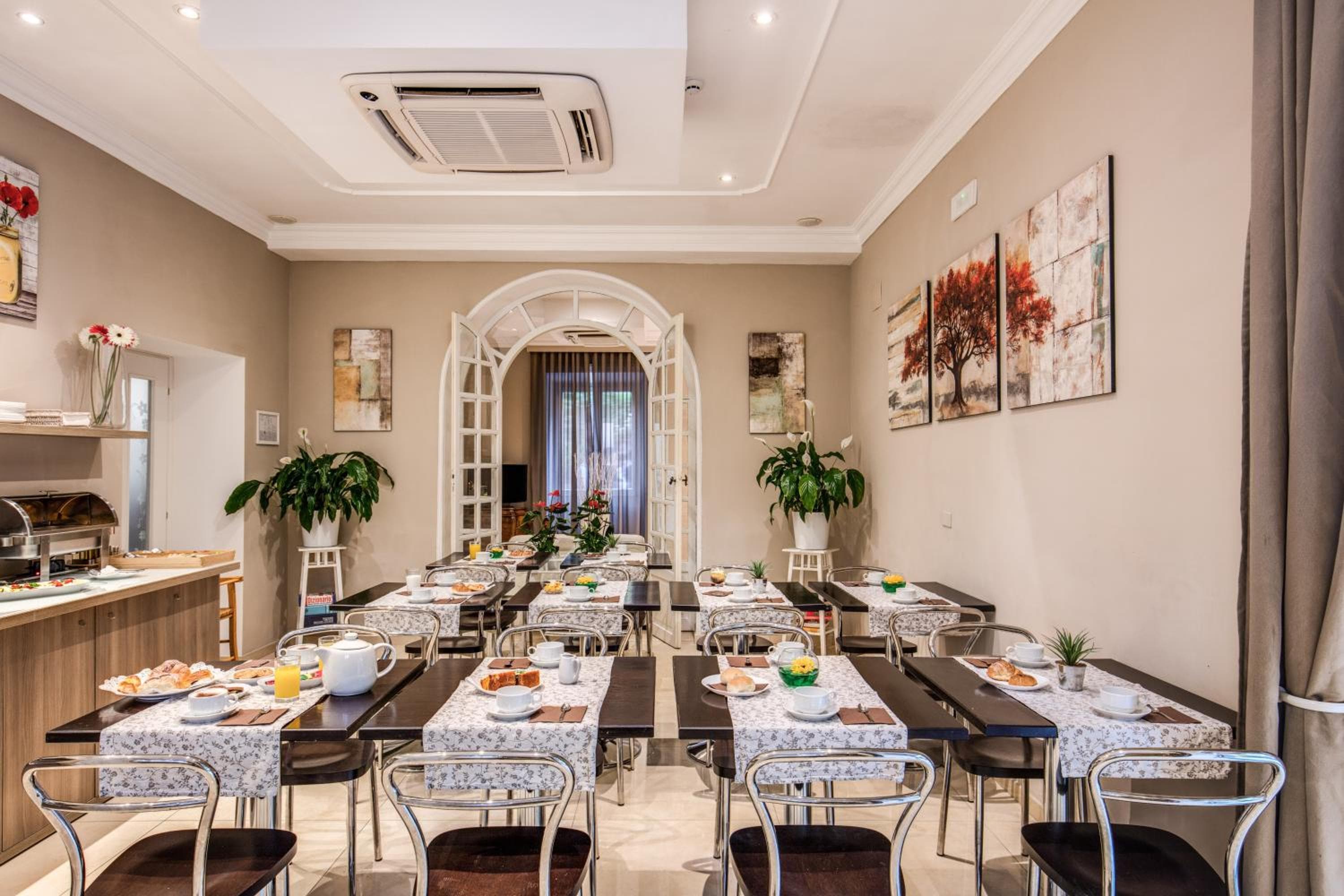 Rome Garden Hotel — 13