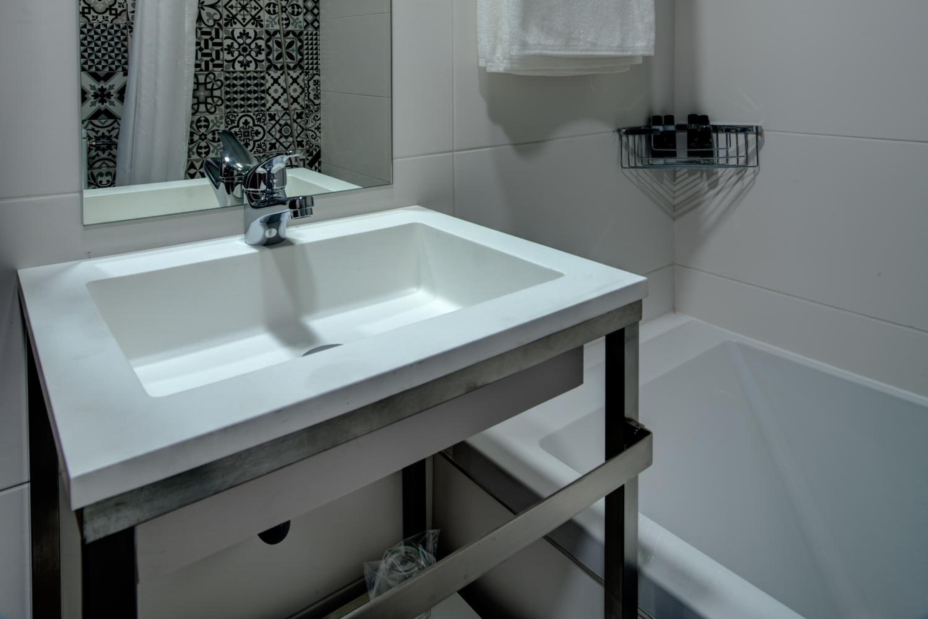 VIP Inn Berna Hotel — 11