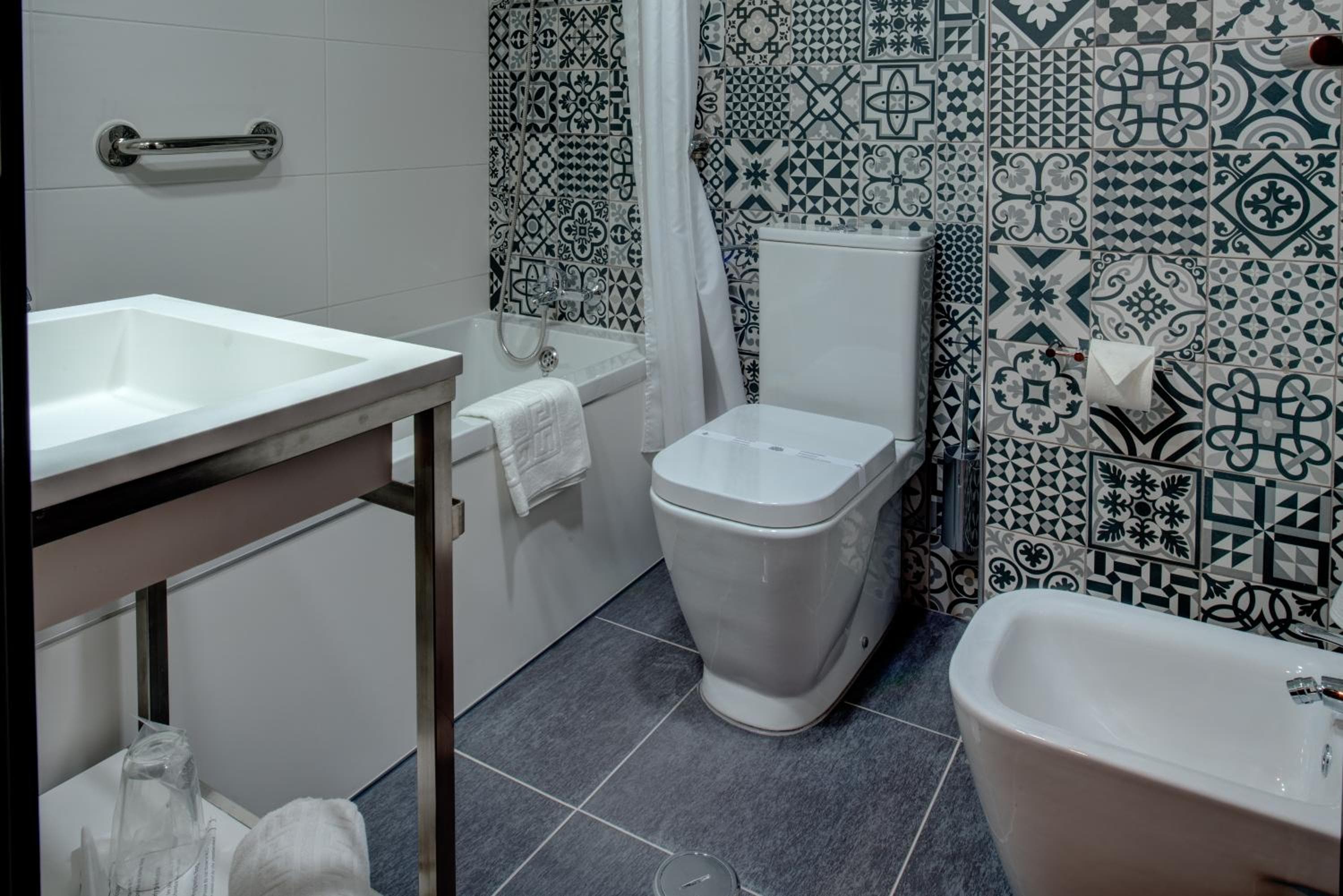 VIP Inn Berna Hotel — 6