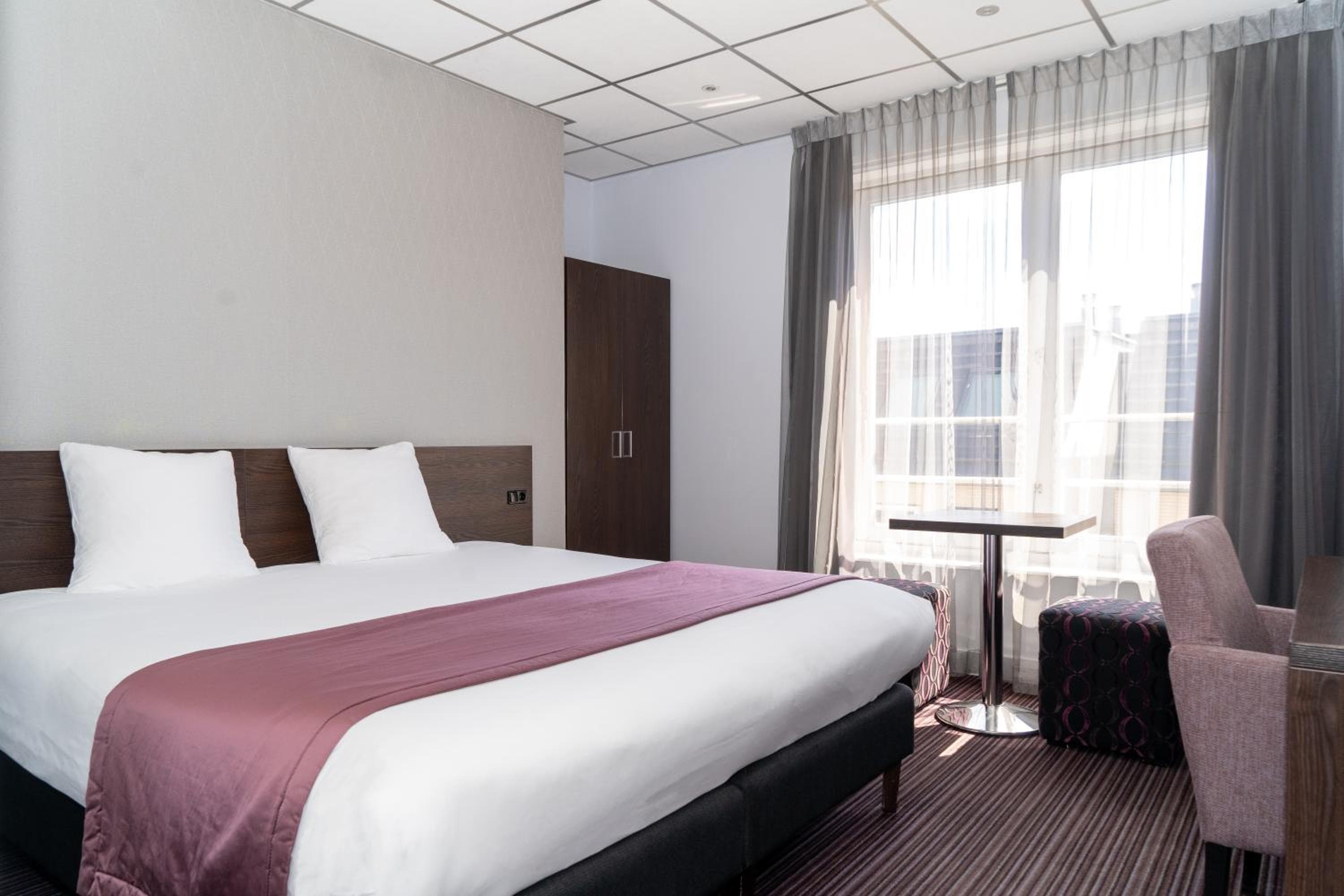 Hotel Luxer — 27