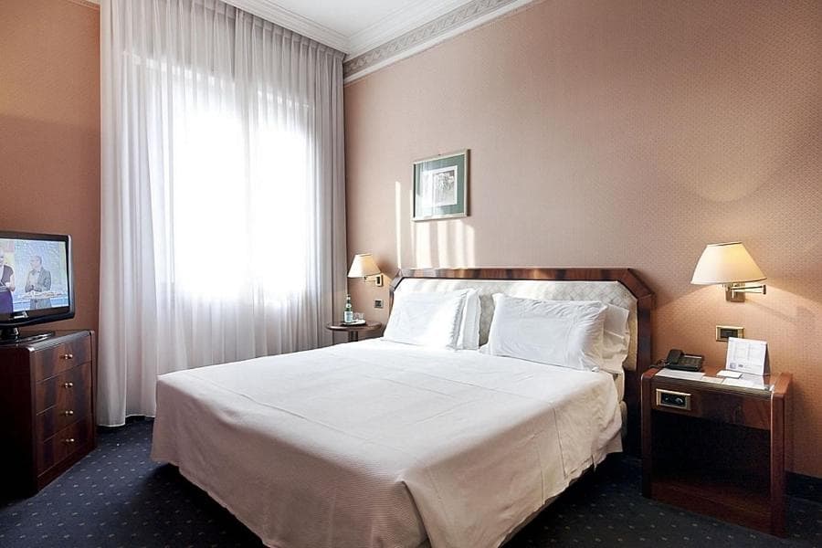 Hotel Bristol — 15
