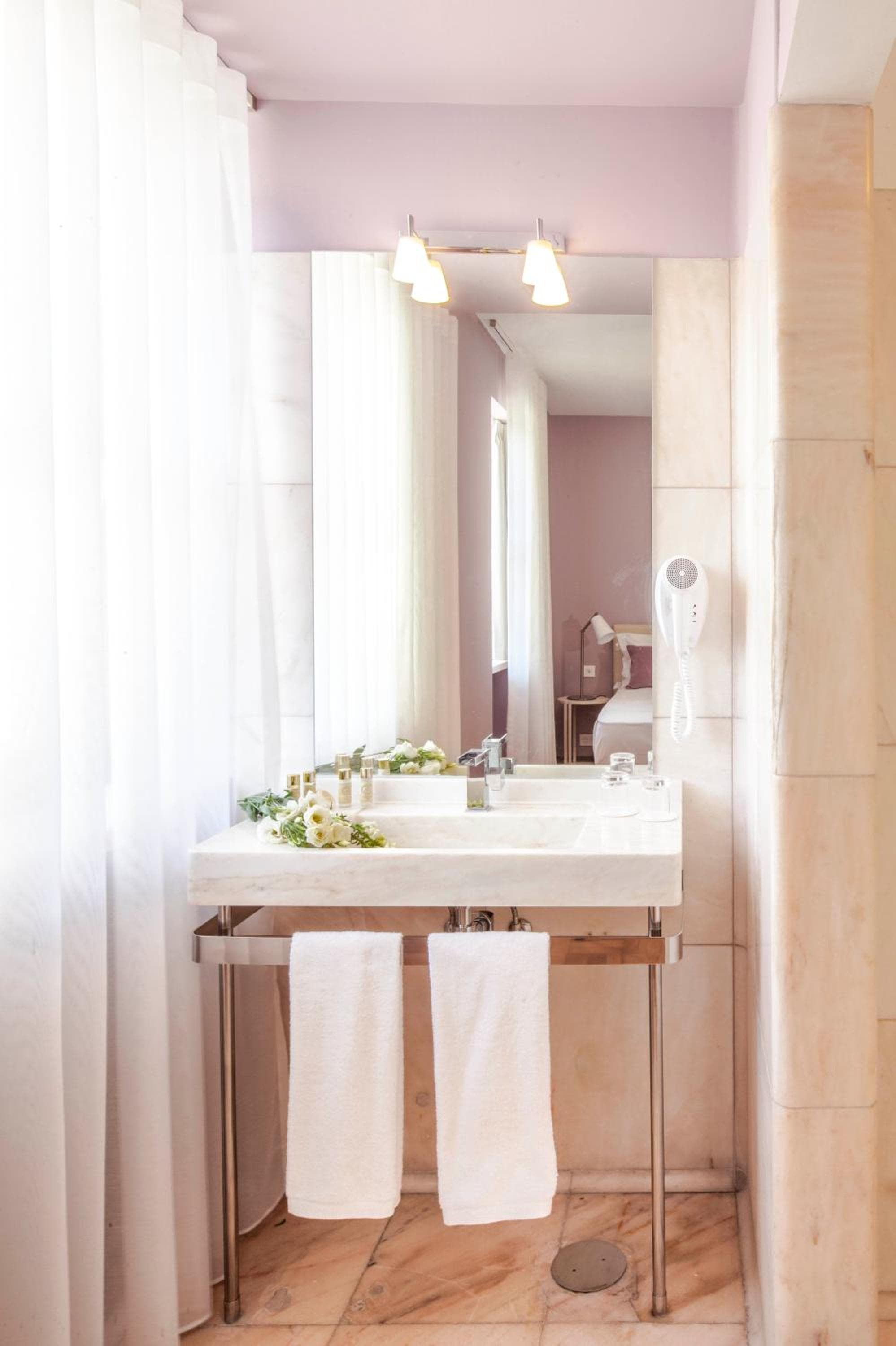 Luzeiros Suites — 7