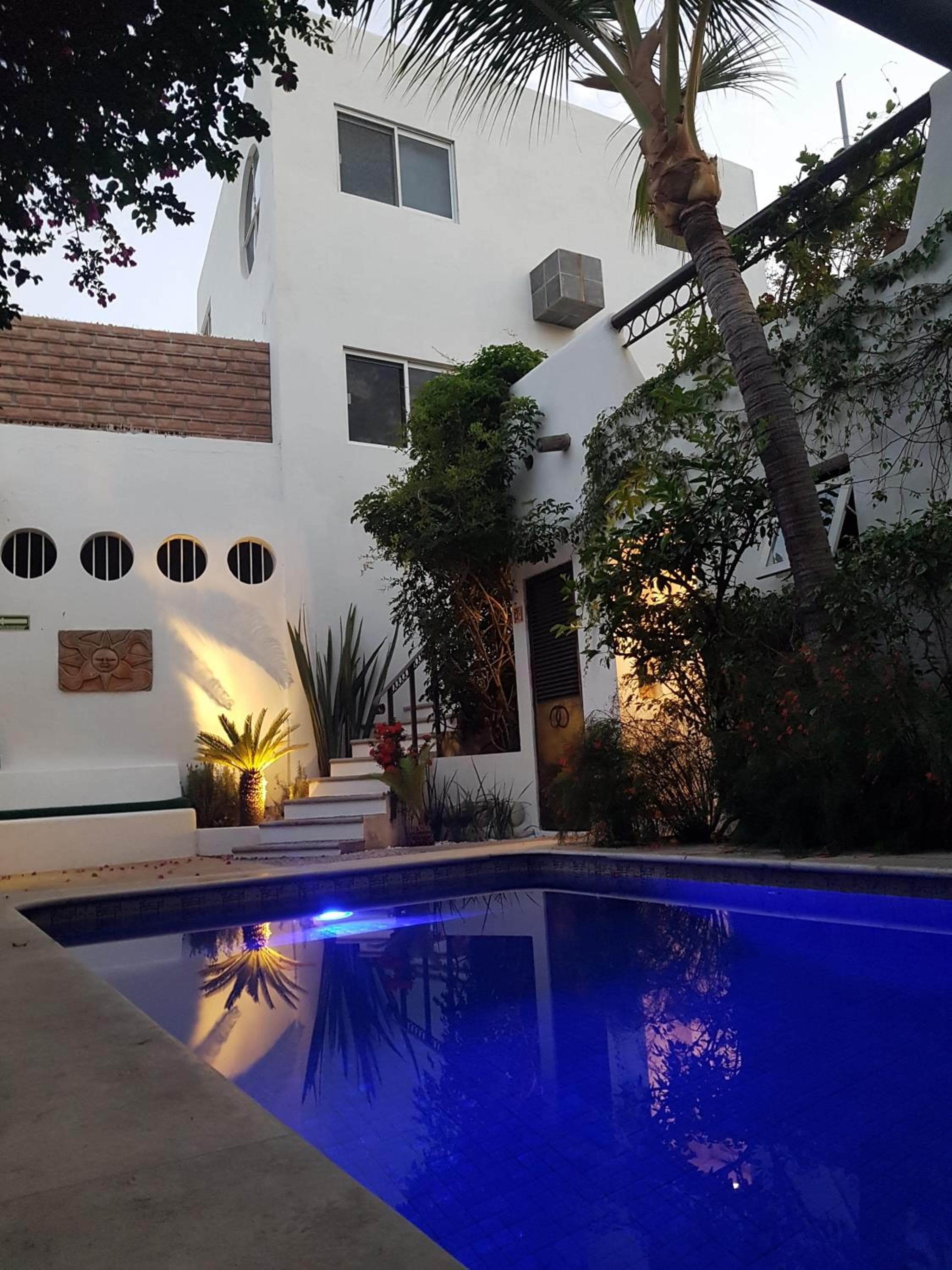 Los Milagros Hotel - Die Wunder Hotel — 9