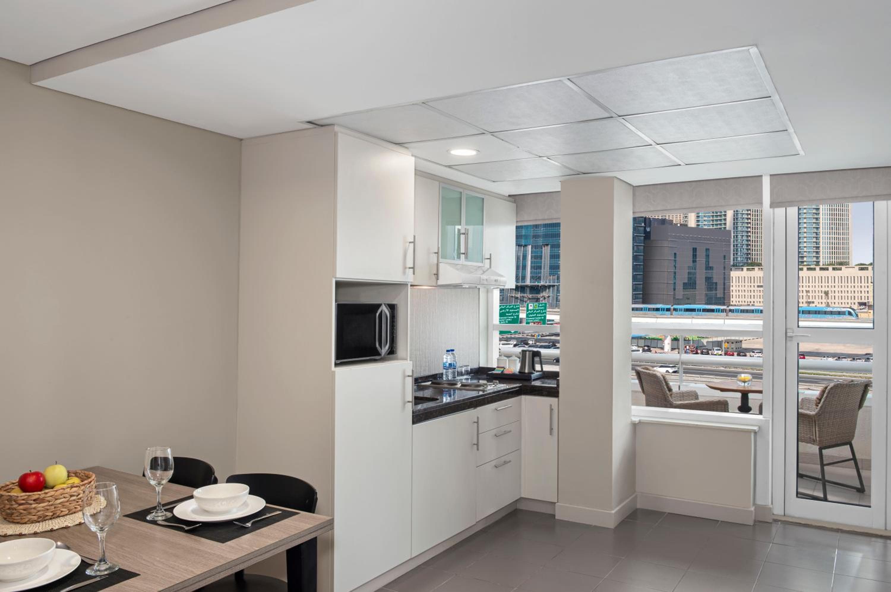 Leva Hotel e Suite, di fronte al centro città — 15