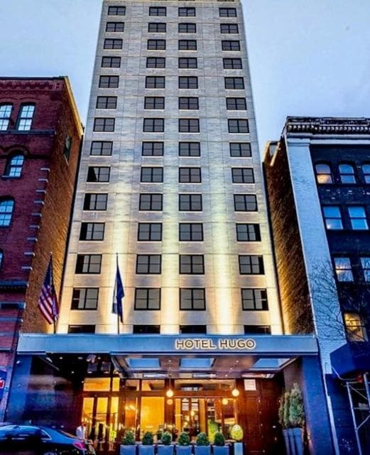 Hotel Hugo — 16