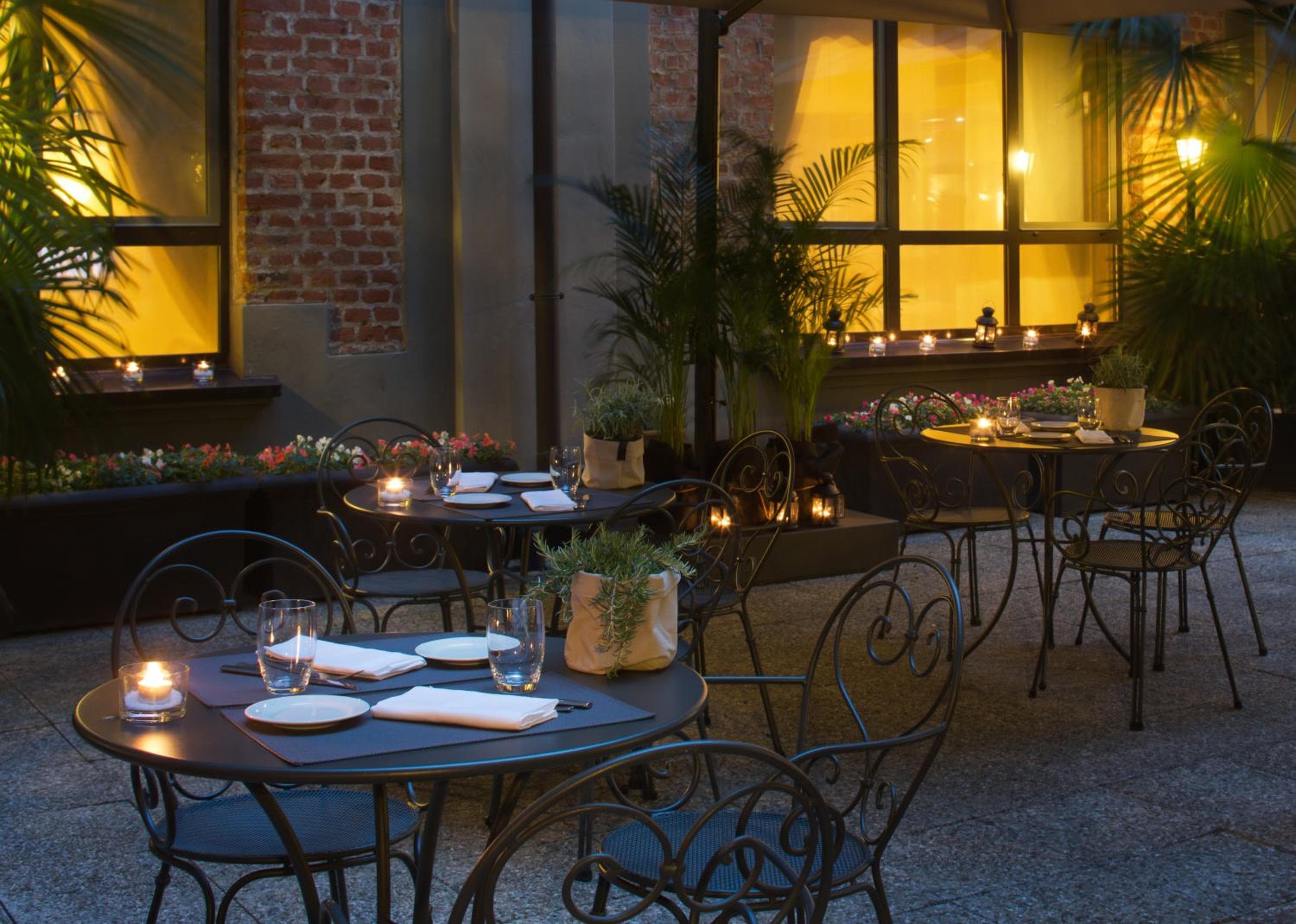 Starhotels Palacio de Negocios — 8