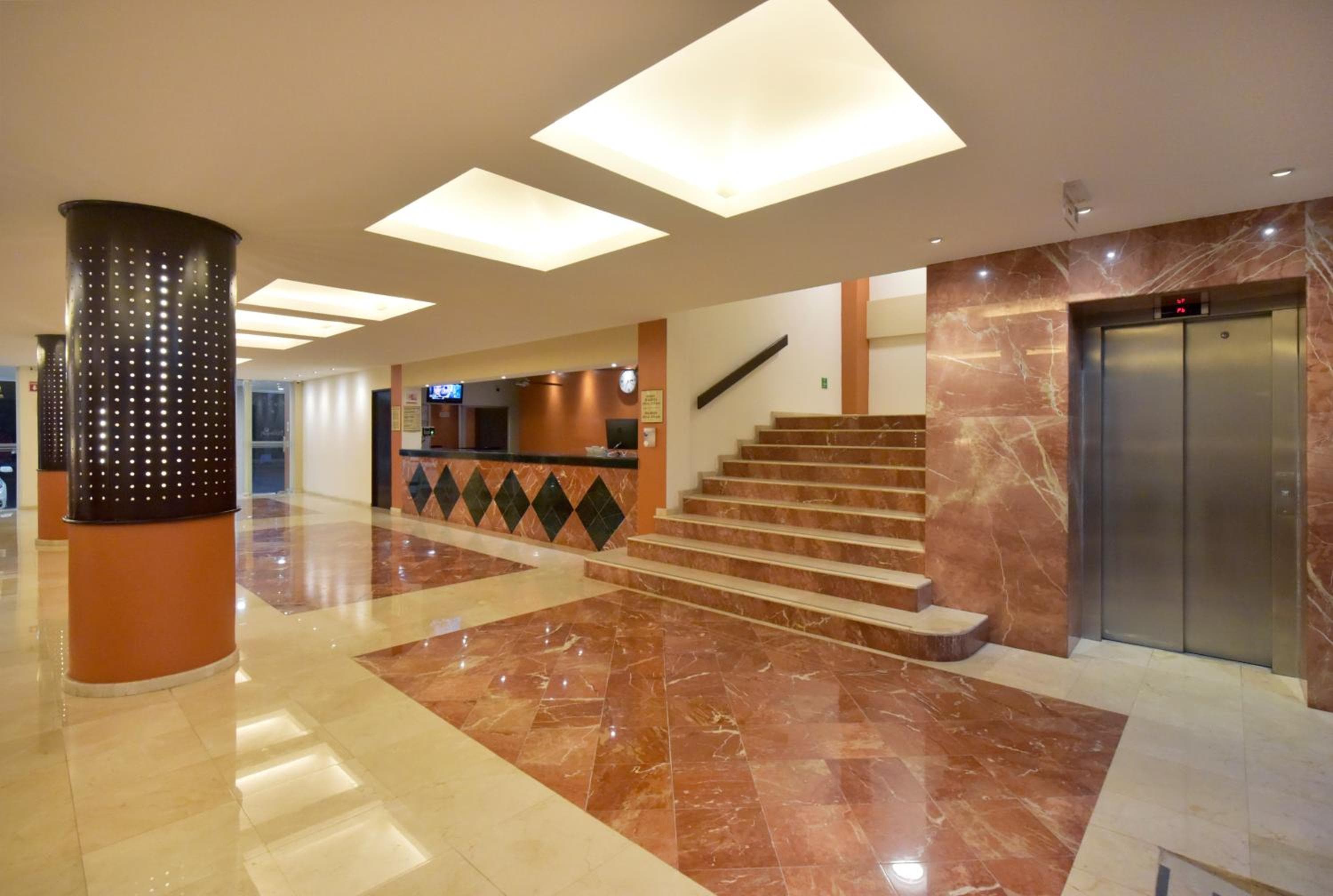 Hotel Bonampak — 10